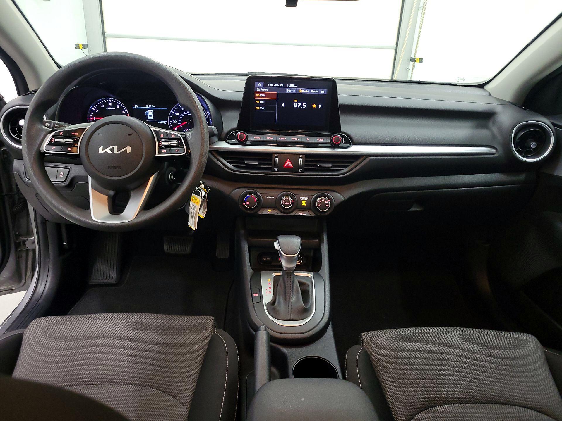 Thumbnail: 2023 Kia Forte - 9