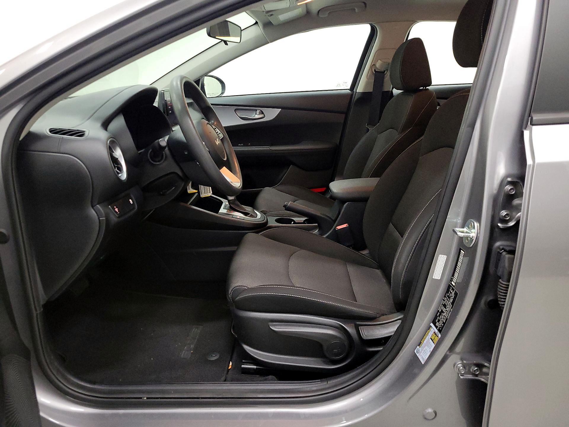Thumbnail: 2023 Kia Forte - 11