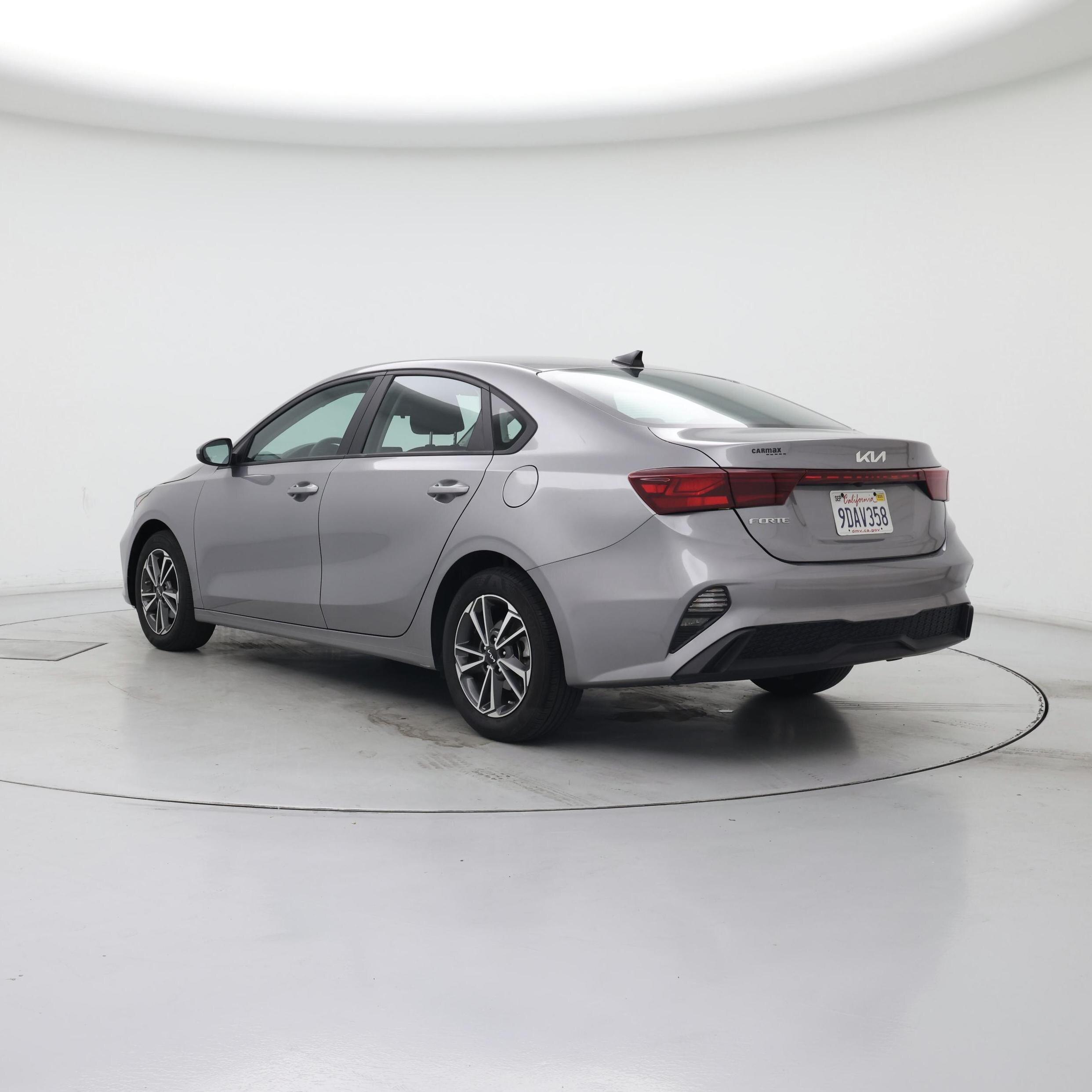 Thumbnail: 2023 Kia Forte - 2
