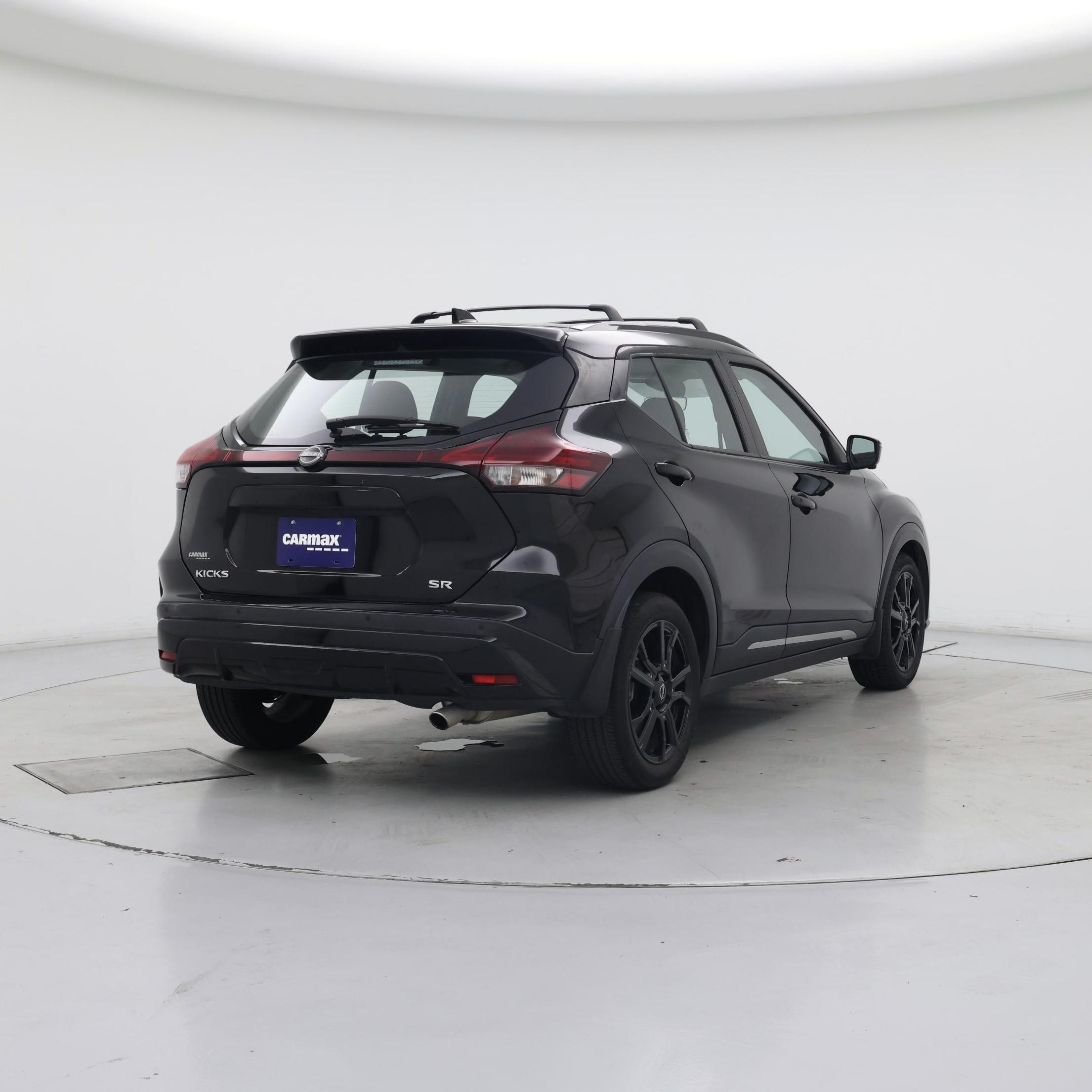 Thumbnail: 2023 Nissan Kicks - 8
