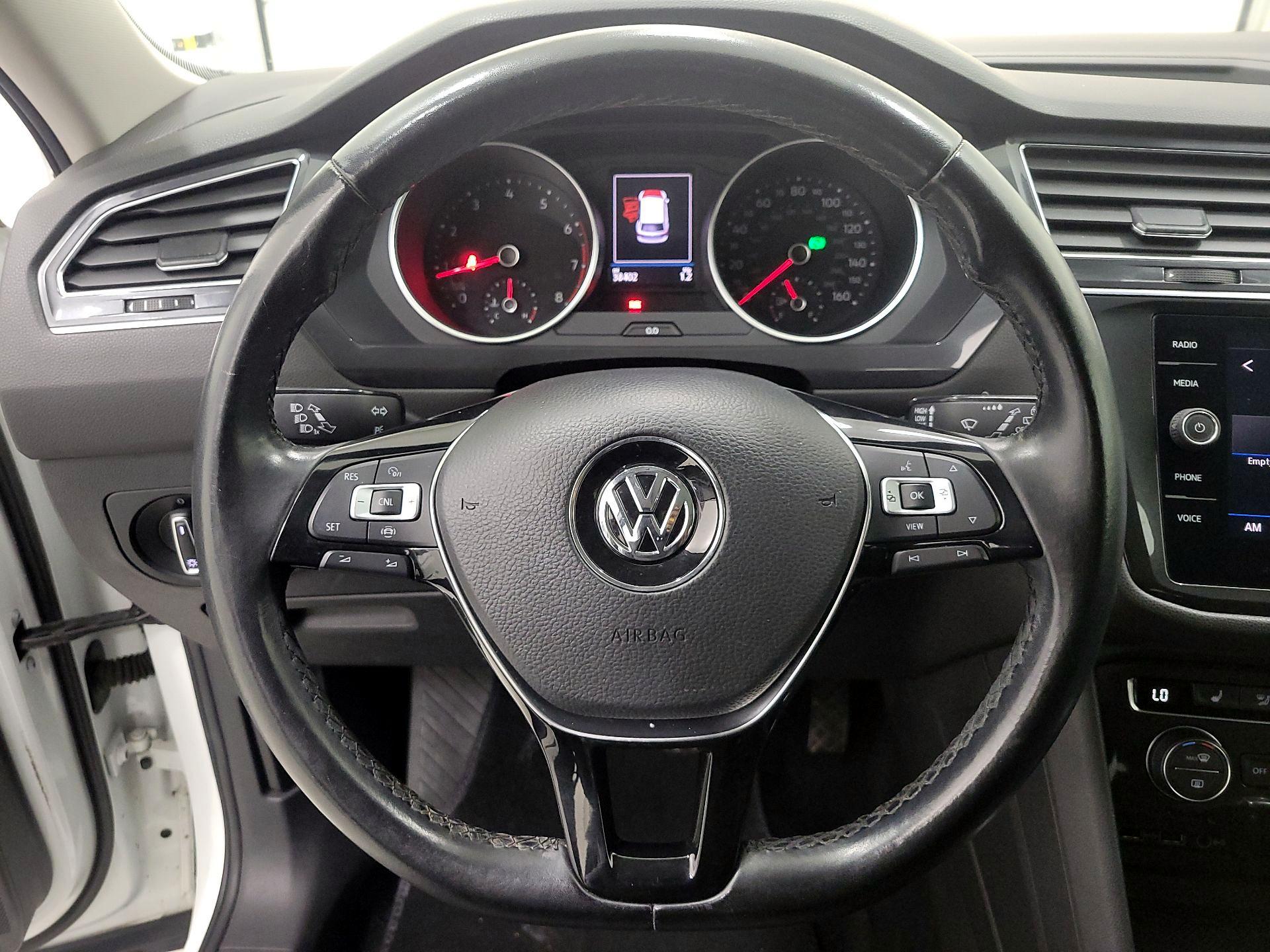 Thumbnail: 2019 Volkswagen Tiguan - 10