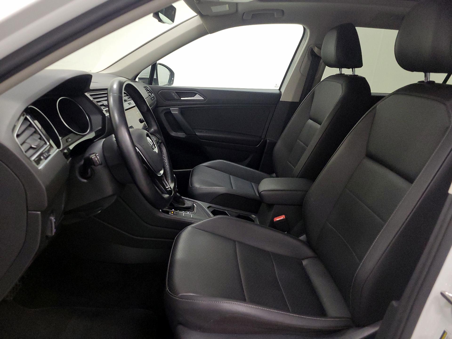 Thumbnail: 2019 Volkswagen Tiguan - 11