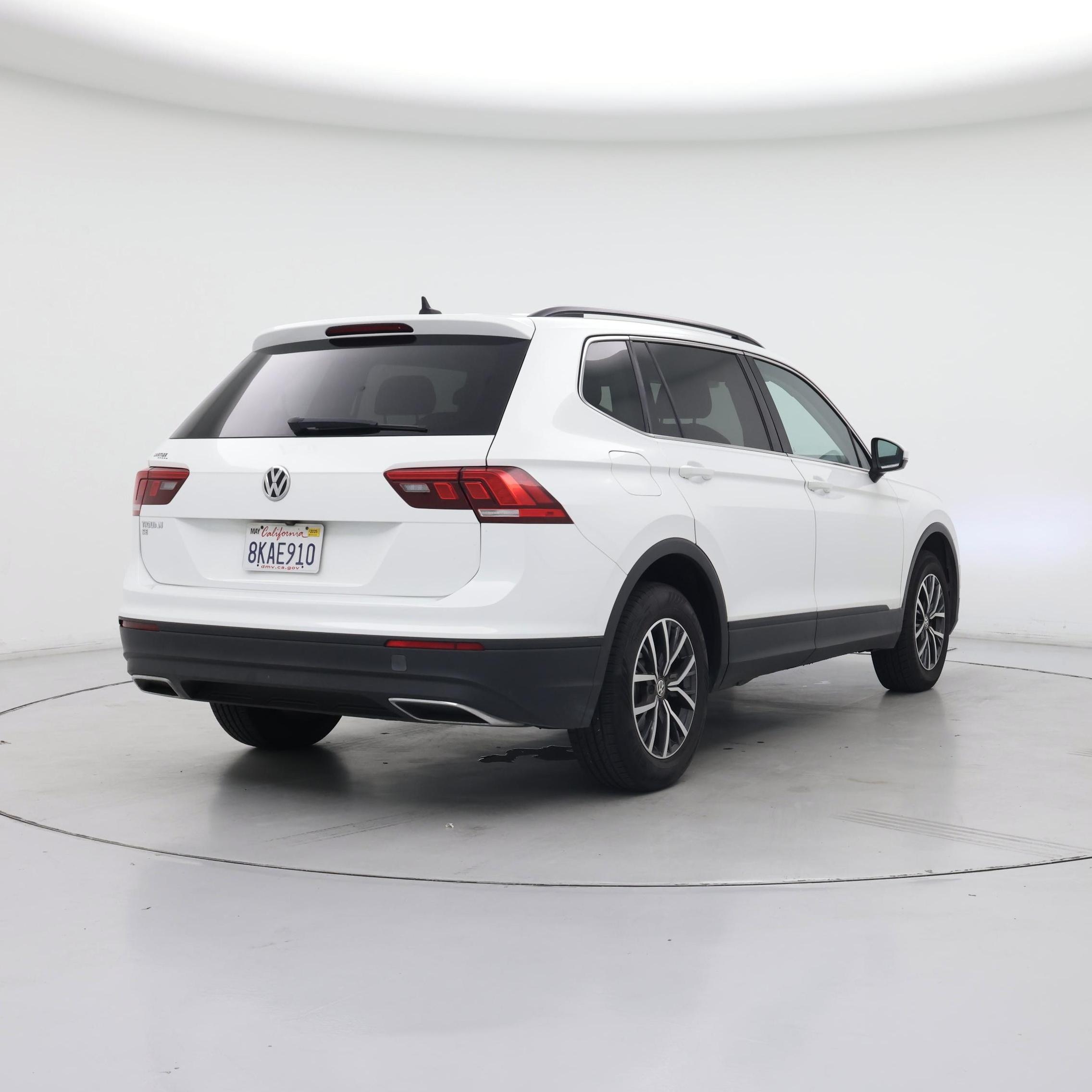 Thumbnail: 2019 Volkswagen Tiguan - 8