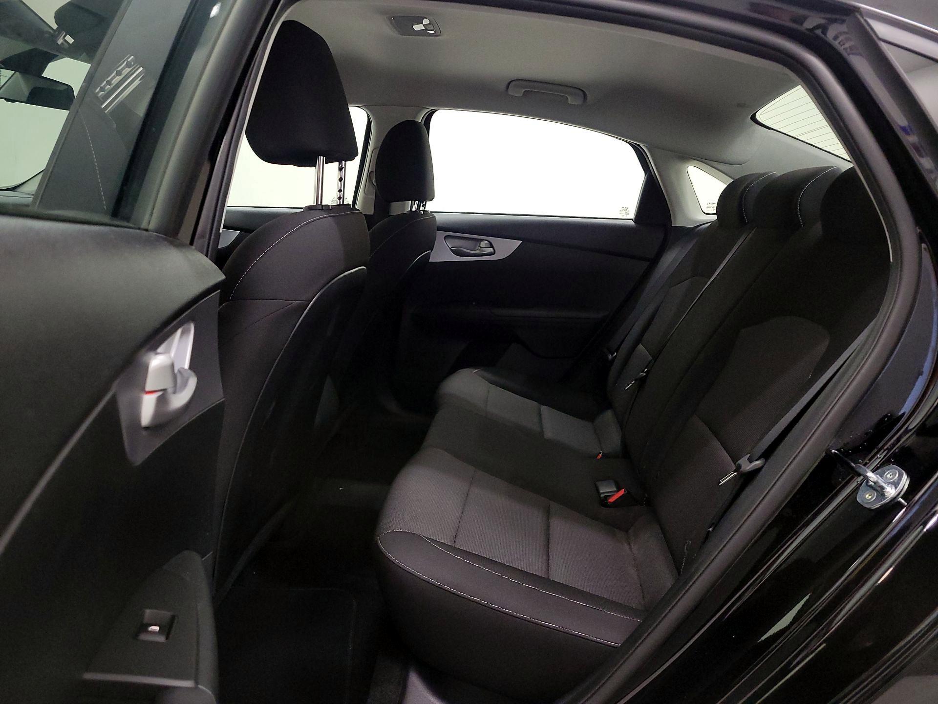 Thumbnail: 2022 Kia Forte - 19