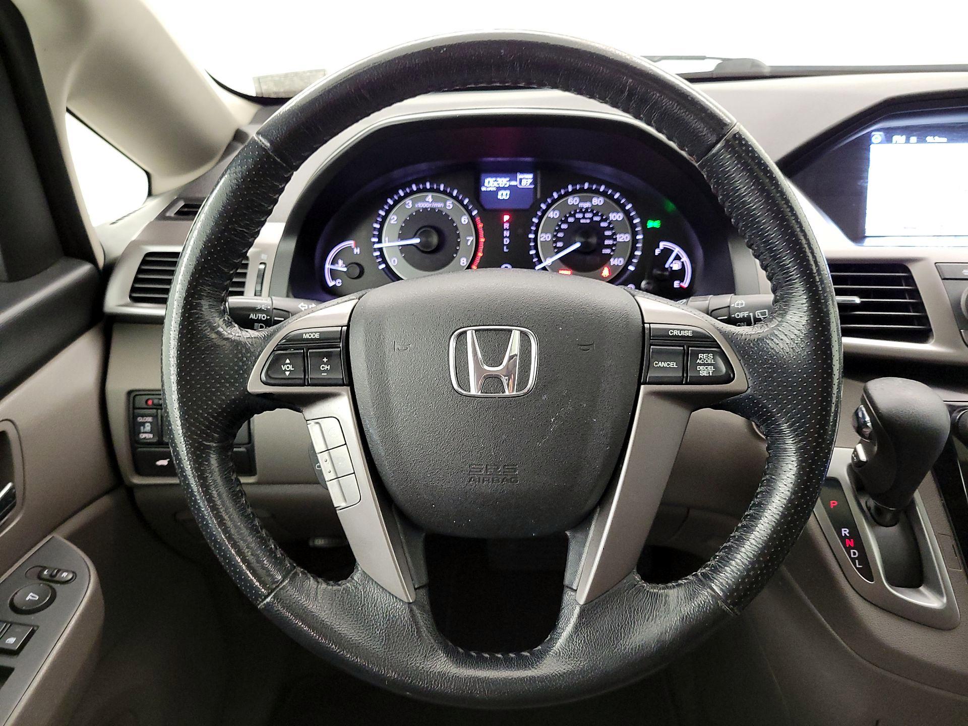 Thumbnail: 2015 Honda Odyssey - 10