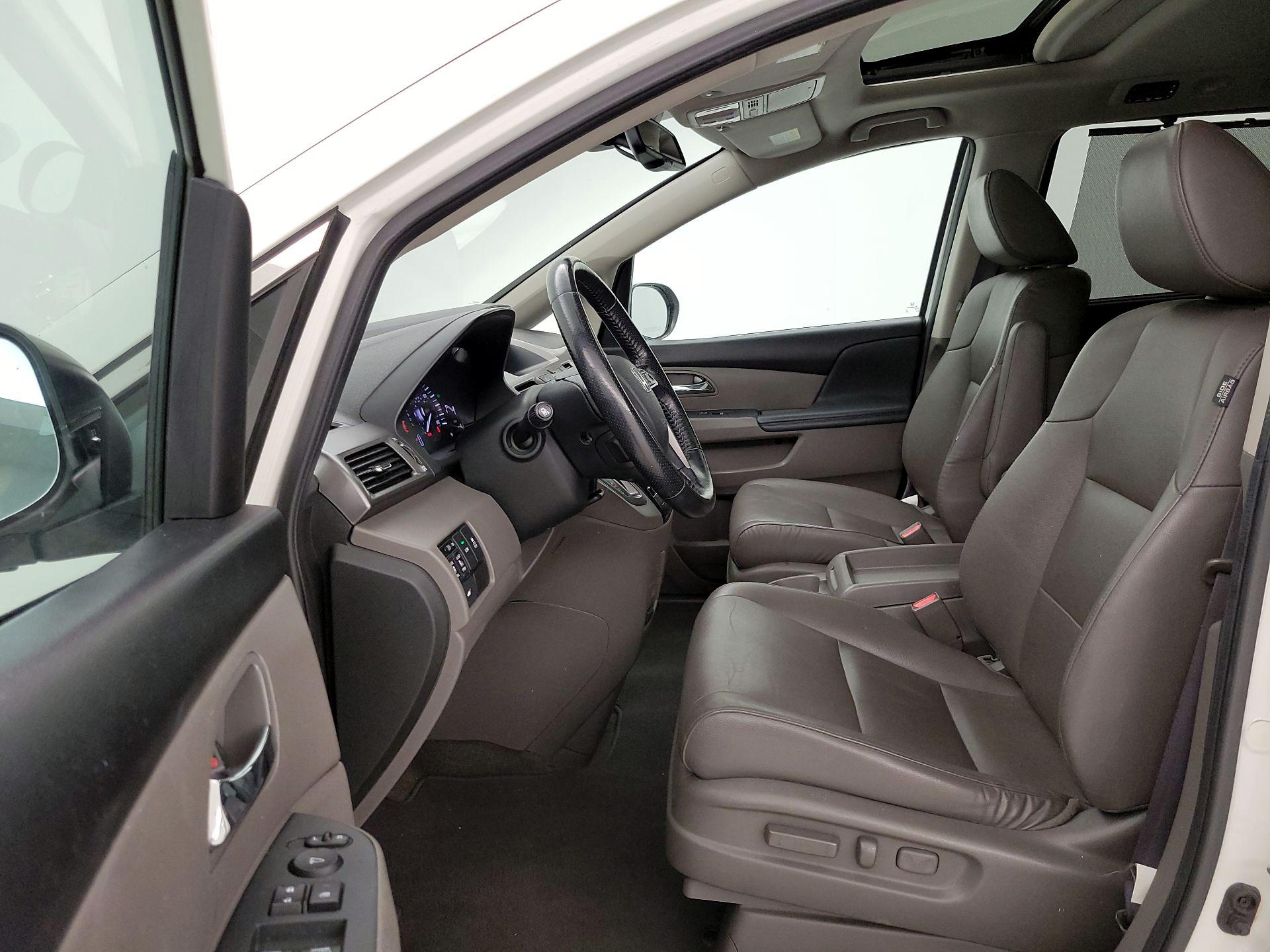 Thumbnail: 2015 Honda Odyssey - 11