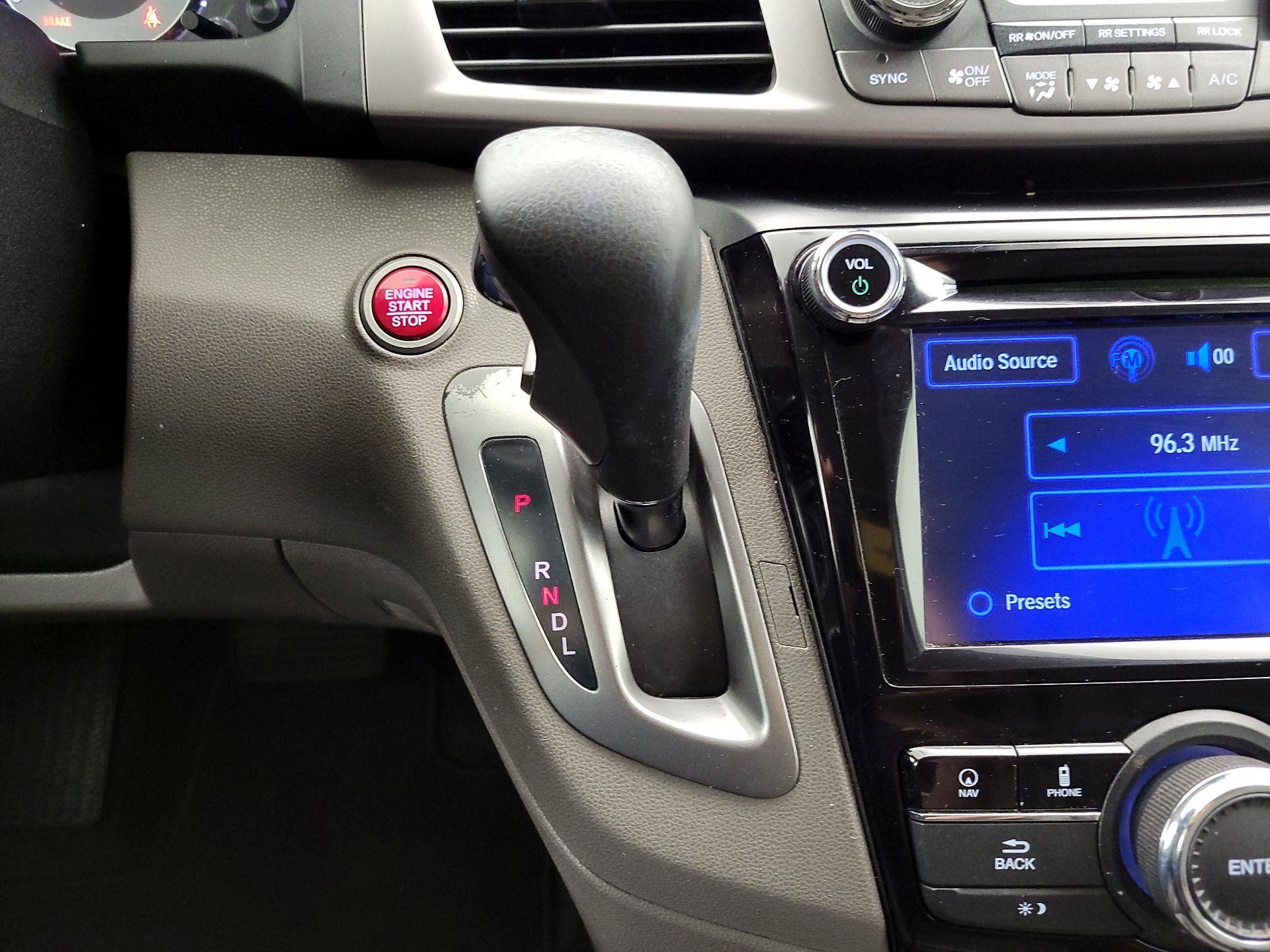 Thumbnail: 2015 Honda Odyssey - 18