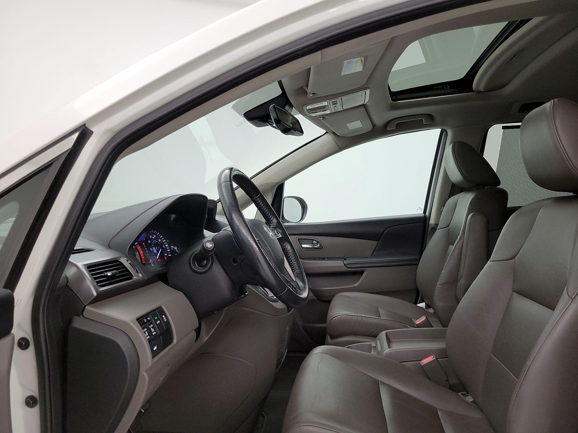 Thumbnail: 2015 Honda Odyssey - 20