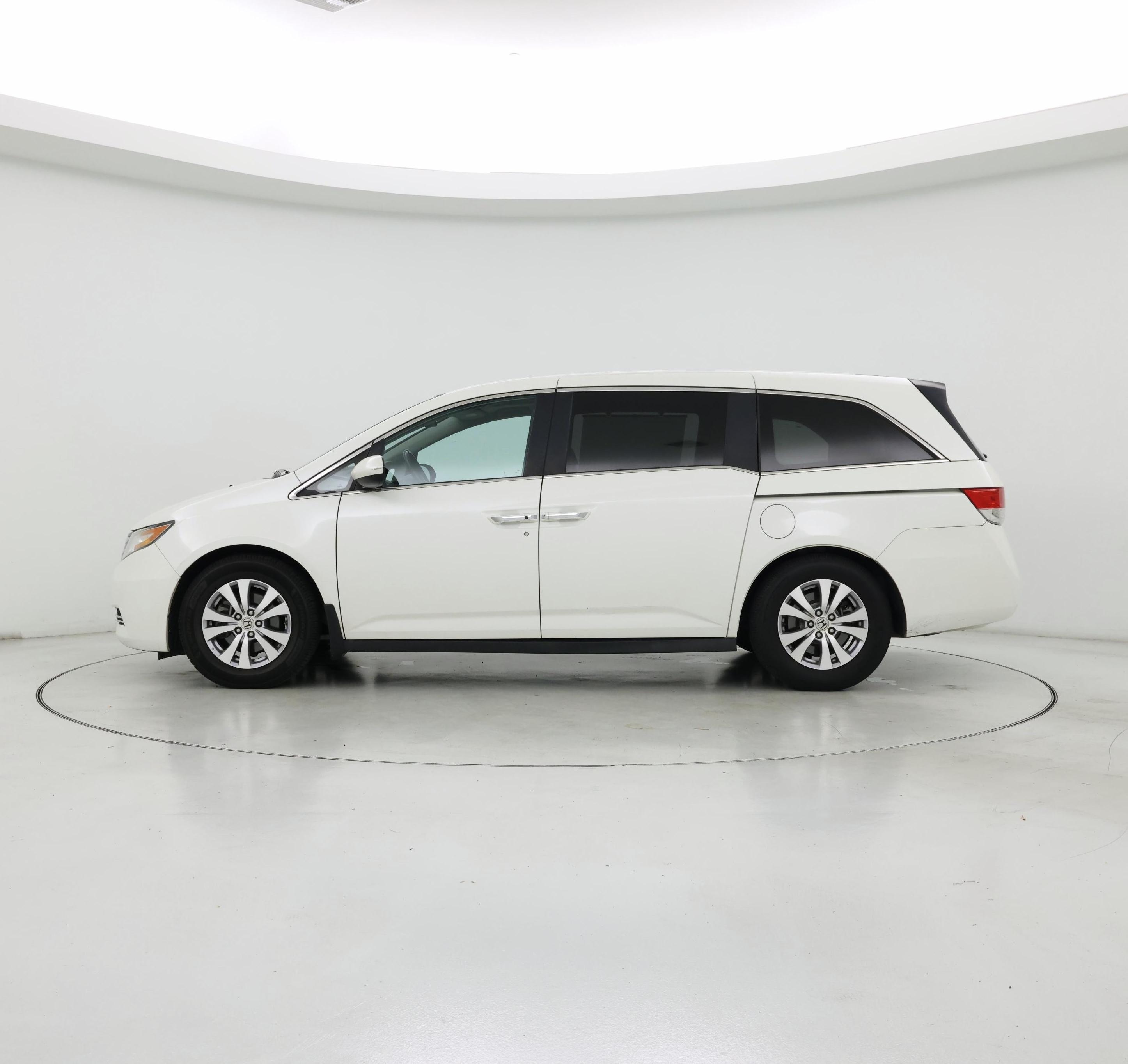 Thumbnail: 2015 Honda Odyssey - 3