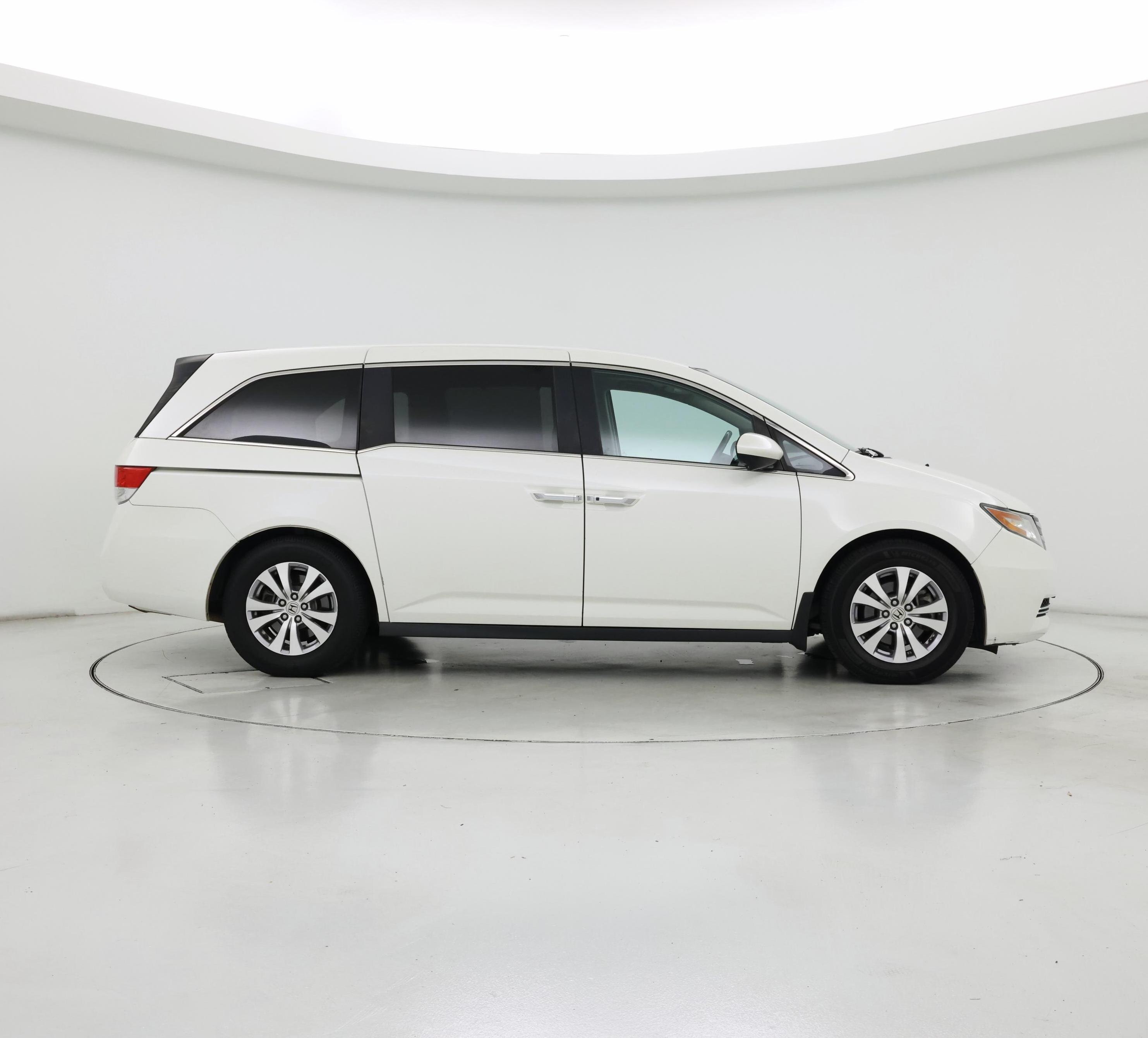 Thumbnail: 2015 Honda Odyssey - 7