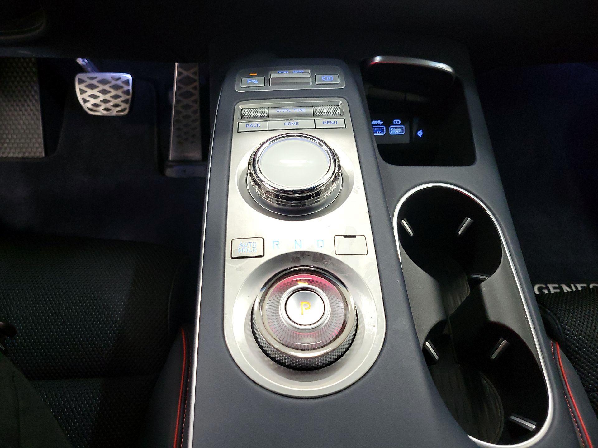 Thumbnail: 2024 Genesis GV70 - 18