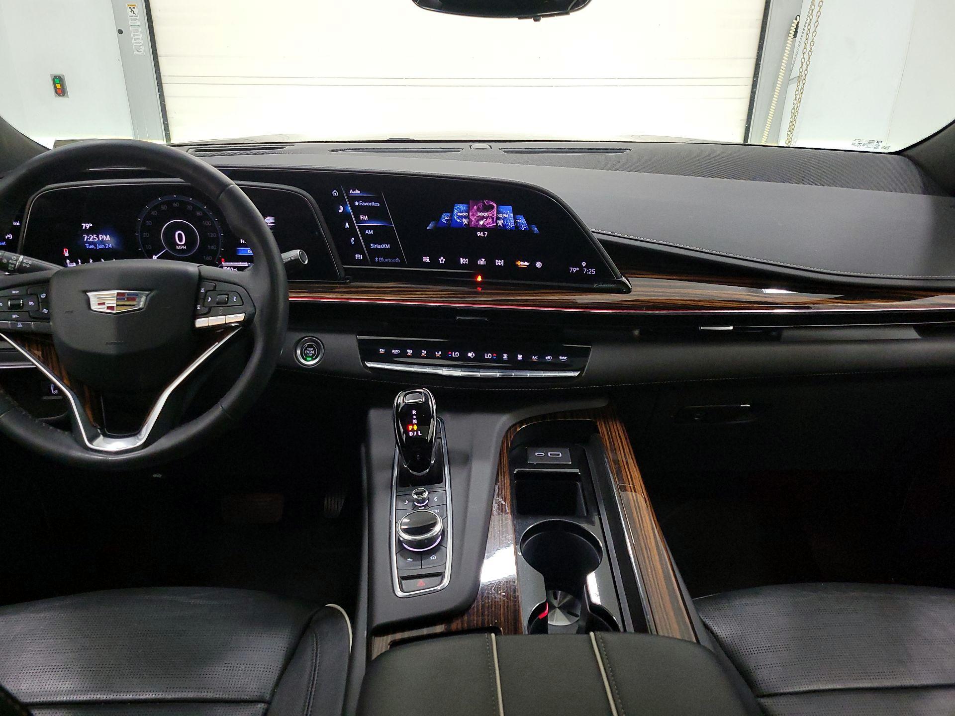 Thumbnail: 2022 Cadillac Escalade - 9