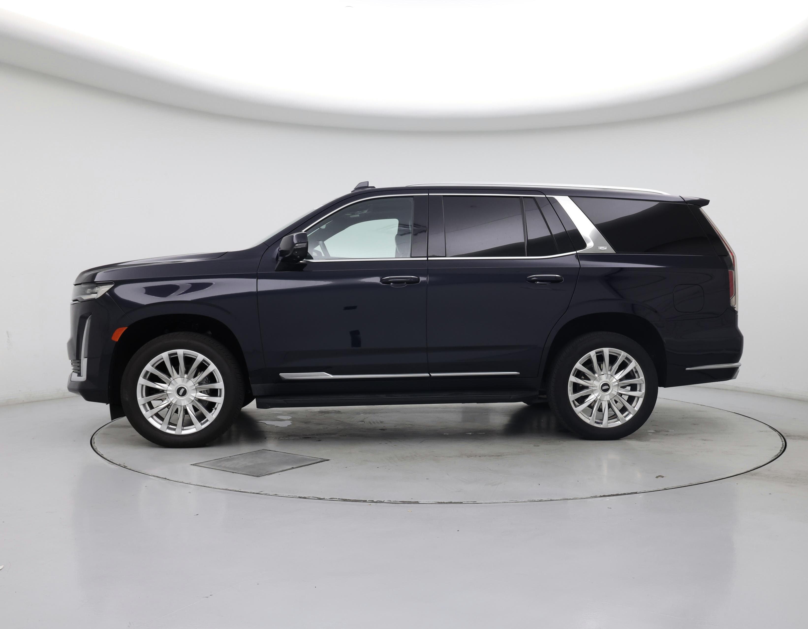 Thumbnail: 2022 Cadillac Escalade - 3