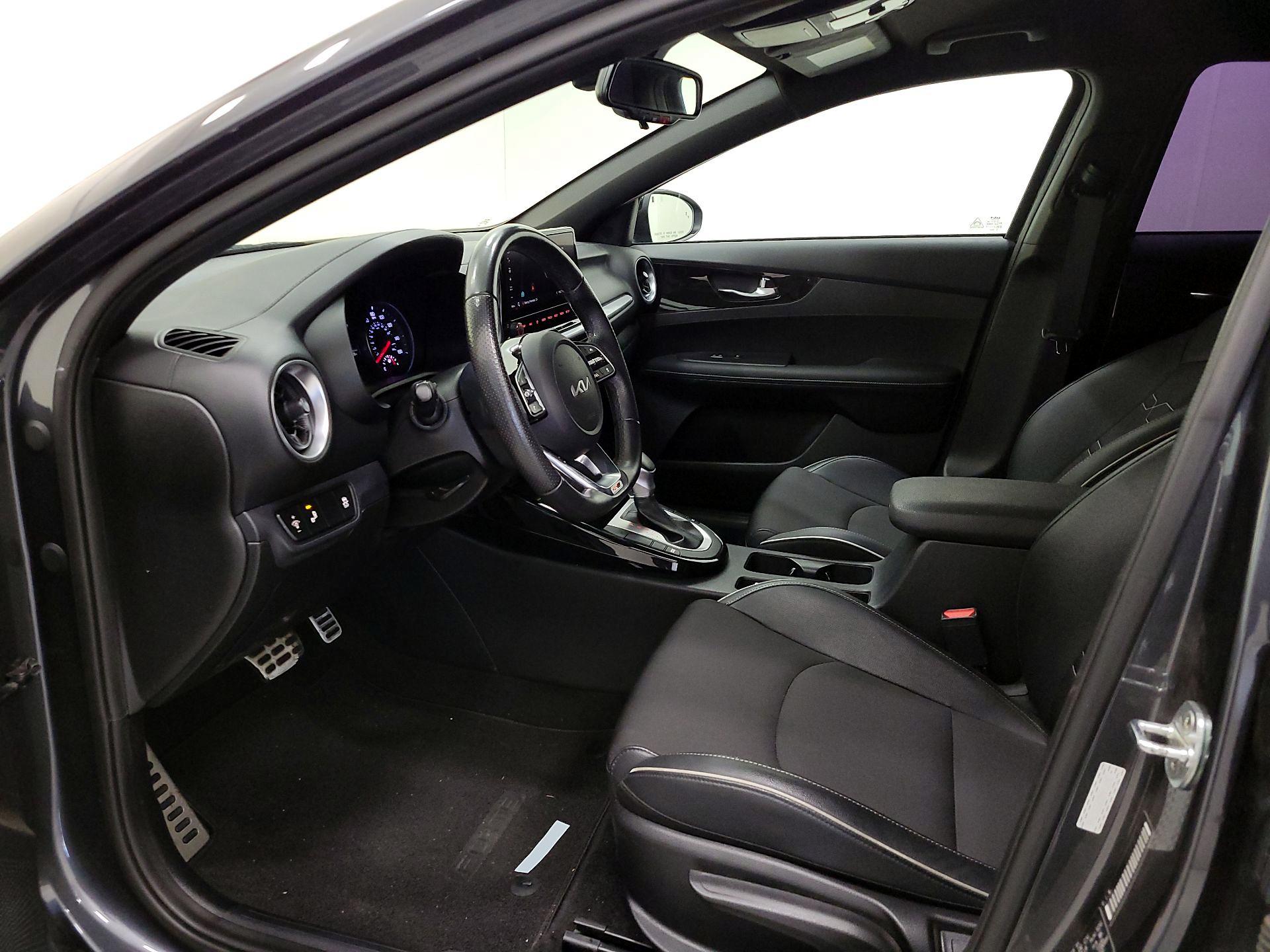 Thumbnail: 2023 Kia Forte - 11