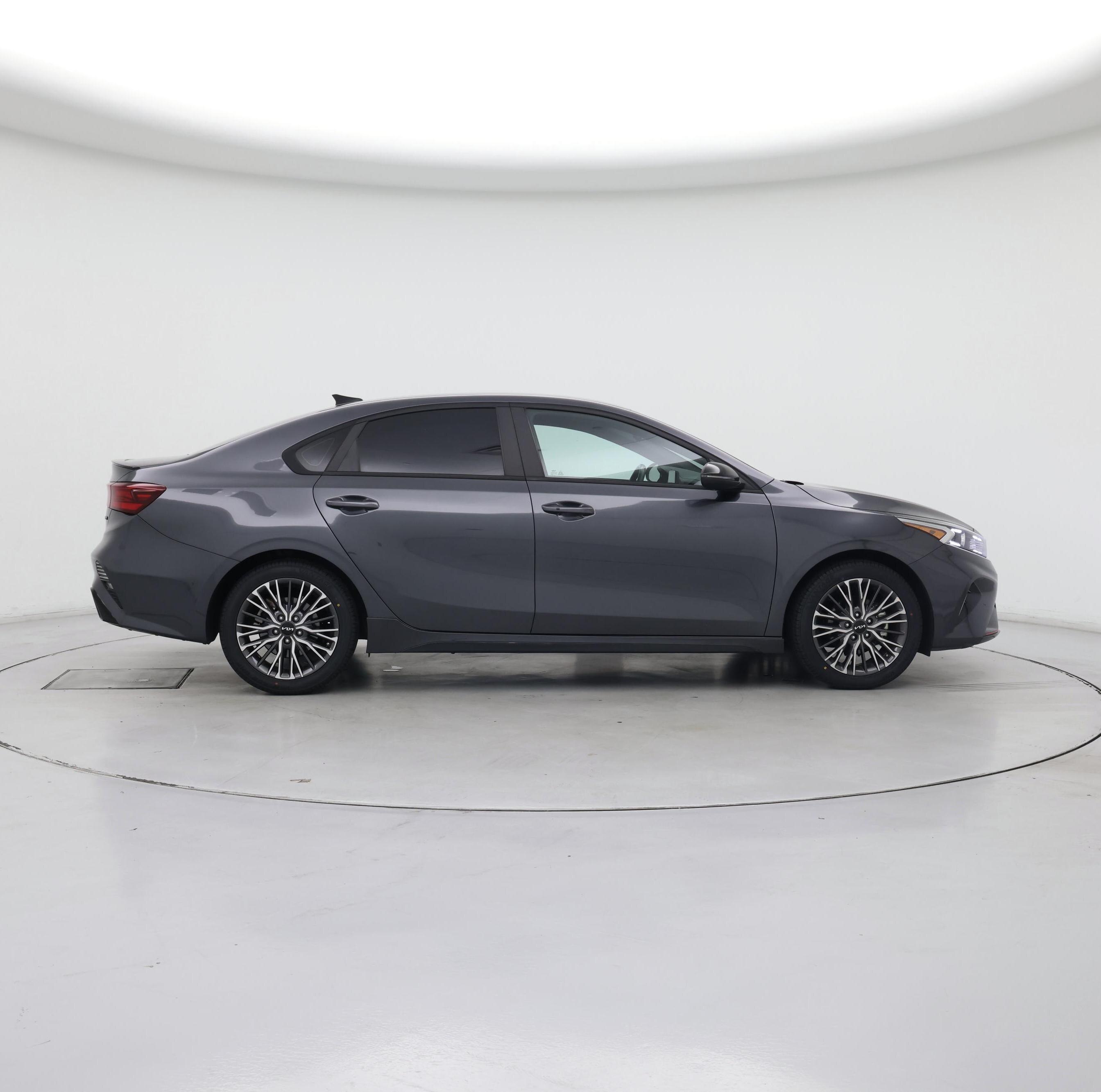 Thumbnail: 2023 Kia Forte - 7