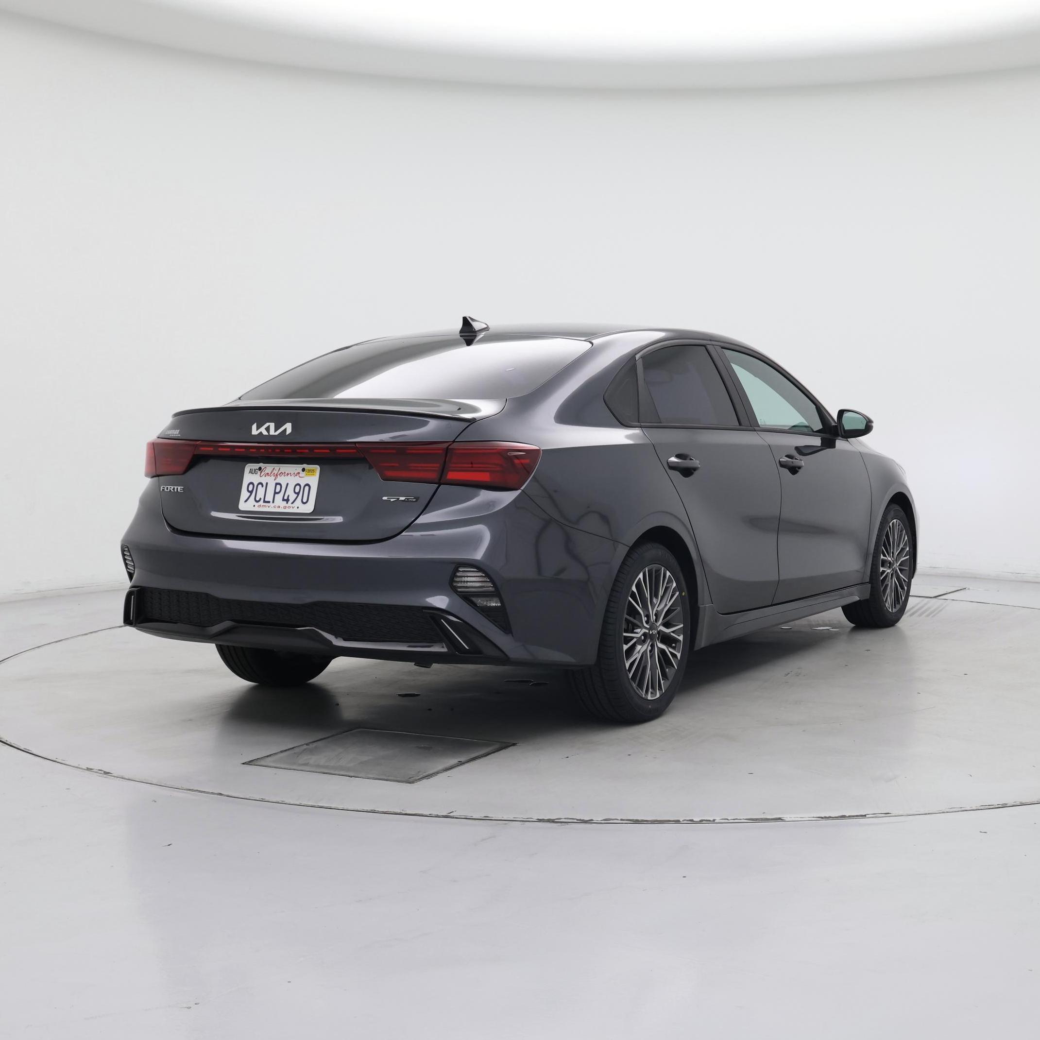 Thumbnail: 2023 Kia Forte - 8