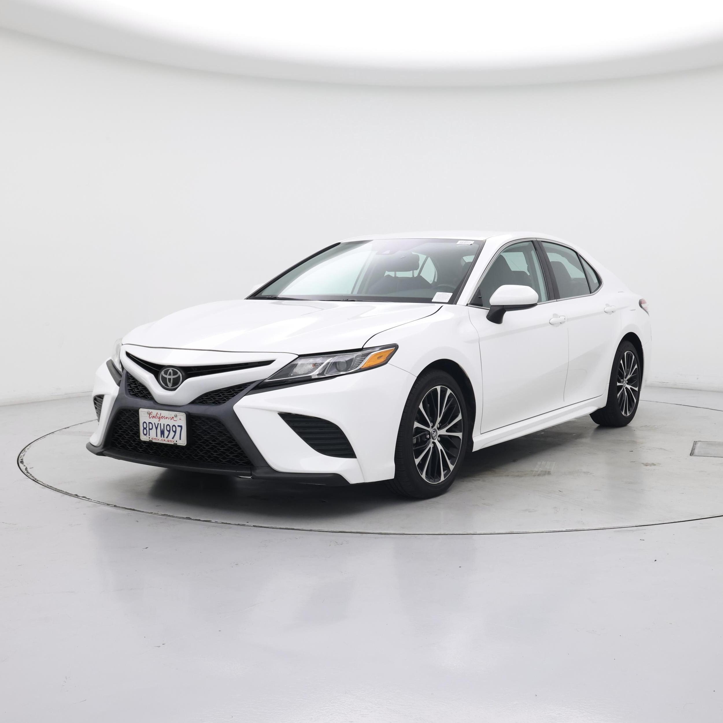 Thumbnail: 2020 Toyota Camry - 4