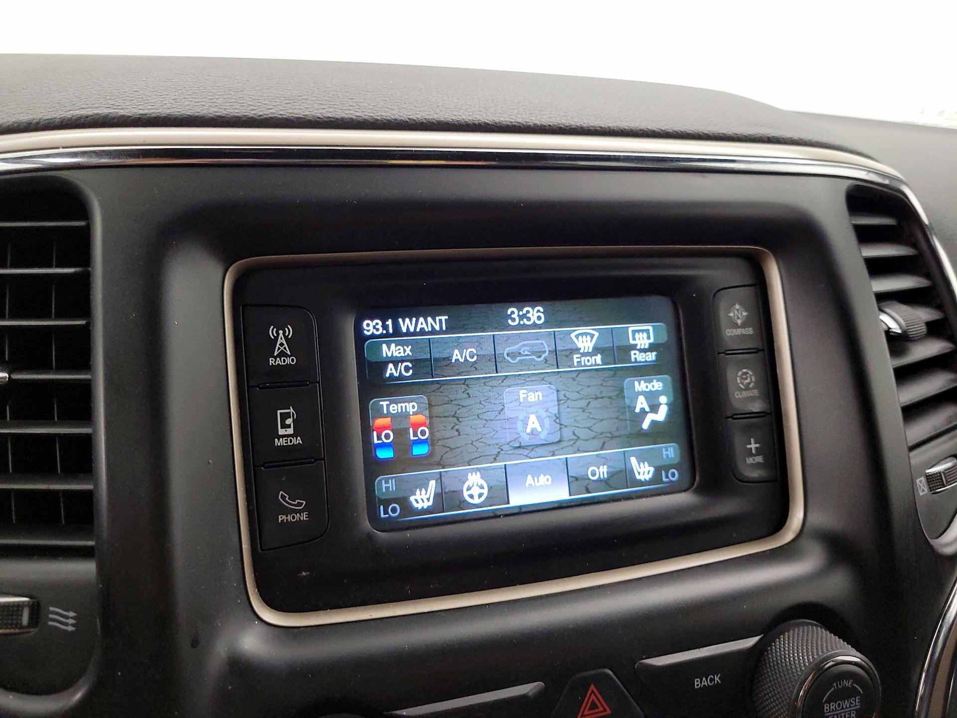 Thumbnail: 2016 Jeep Grand Cherokee - 16