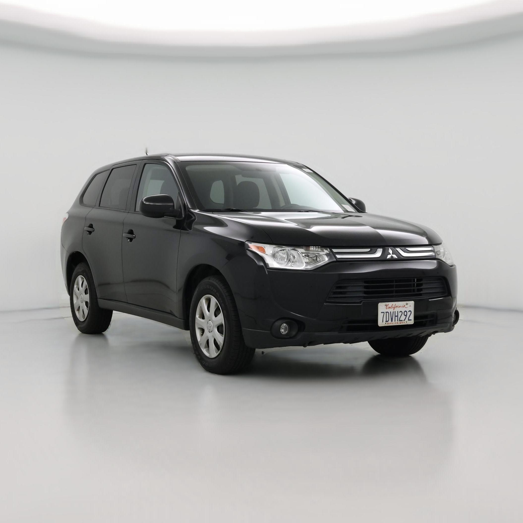 Thumbnail: 2014 Mitsubishi Outlander - 1