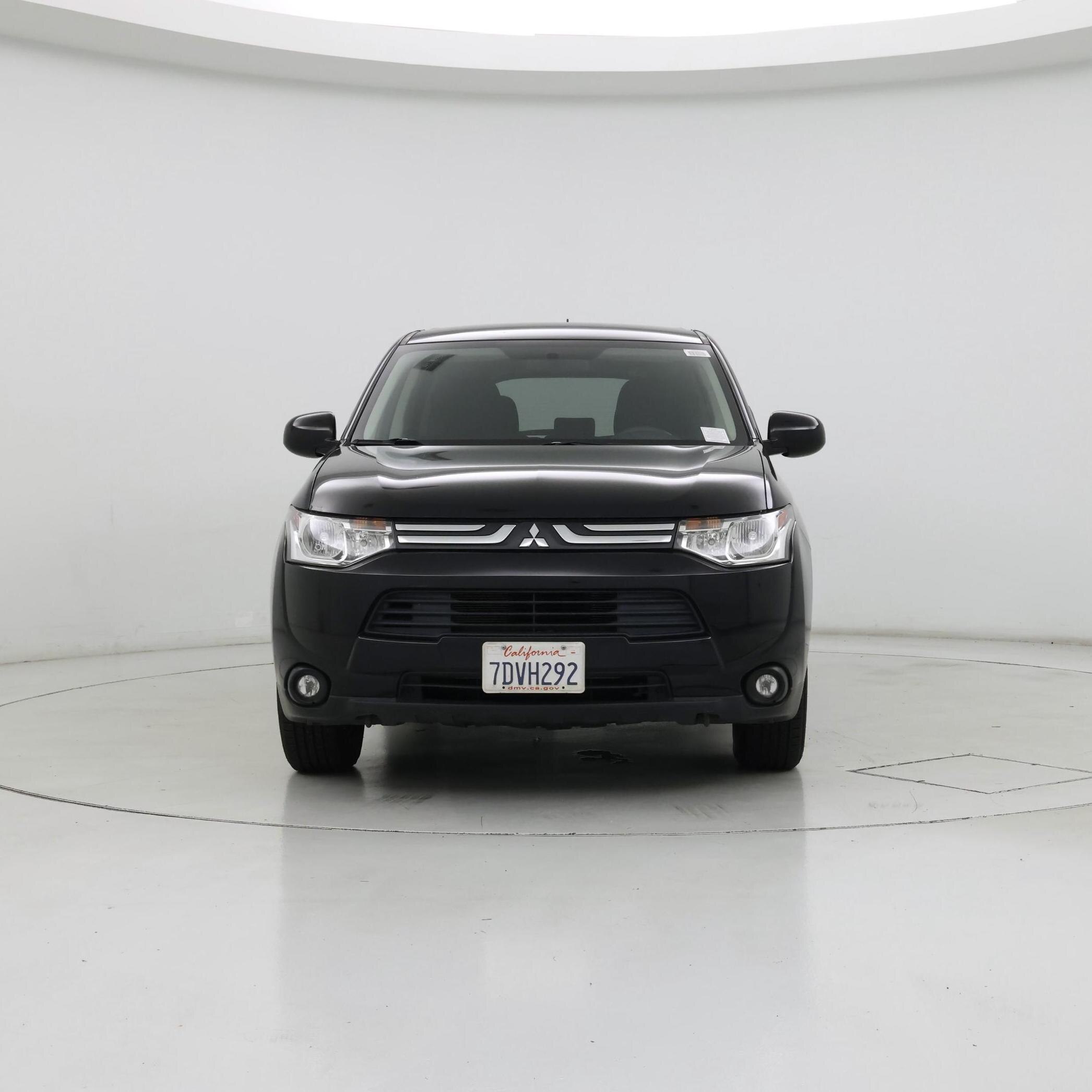 Thumbnail: 2014 Mitsubishi Outlander - 5