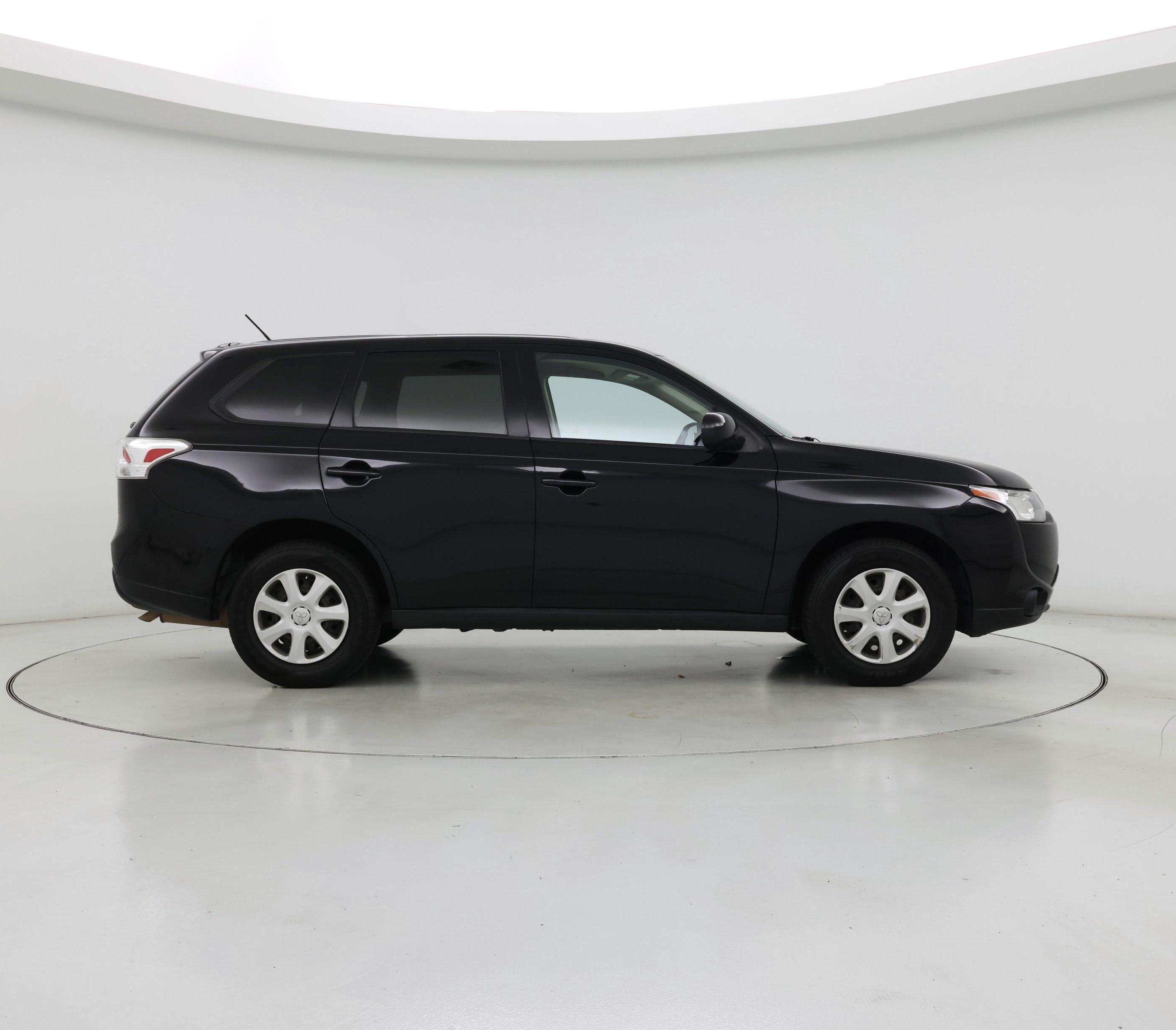 Thumbnail: 2014 Mitsubishi Outlander - 7
