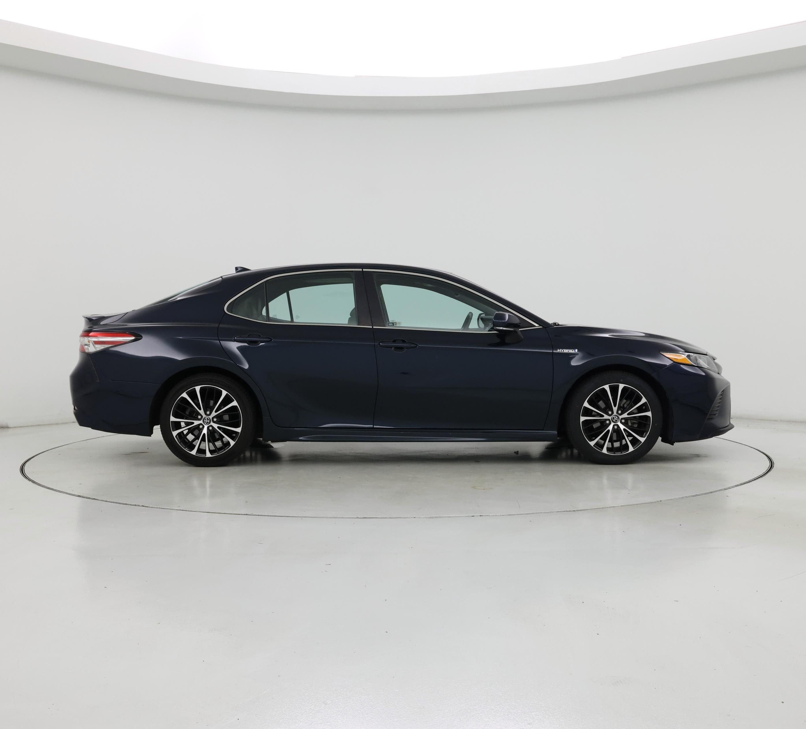 Thumbnail: 2018 Toyota Camry - 7