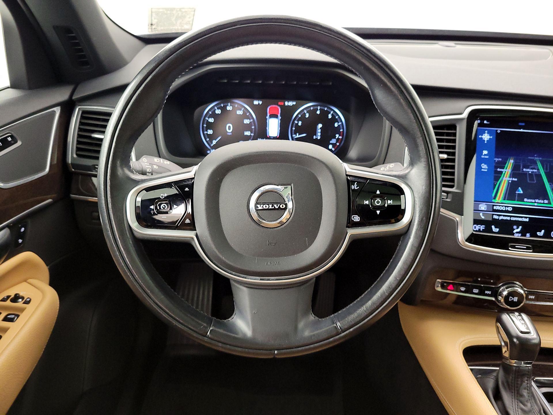 Thumbnail: 2019 Volvo XC90 - 10