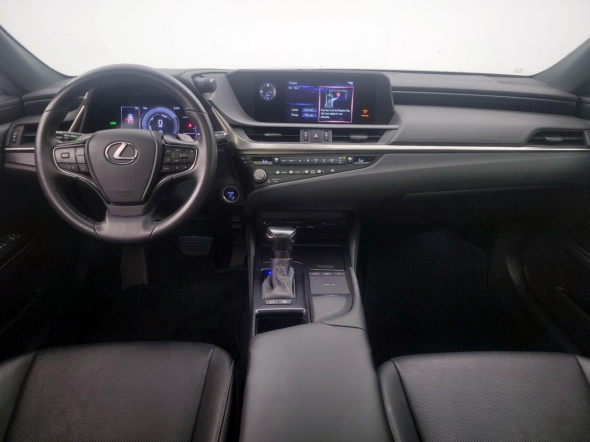 Thumbnail: 2021 Lexus ES - 9