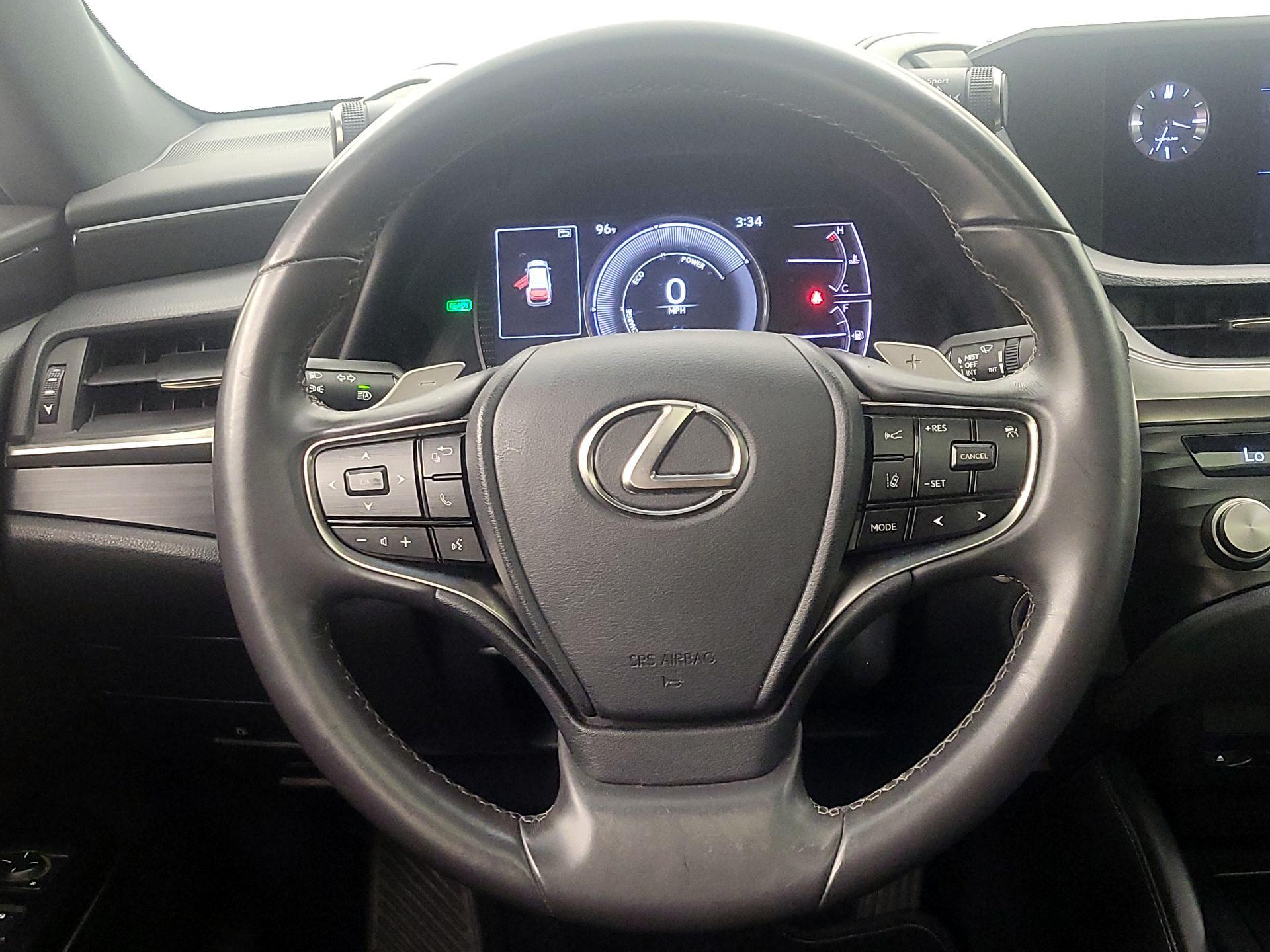 Thumbnail: 2021 Lexus ES - 10