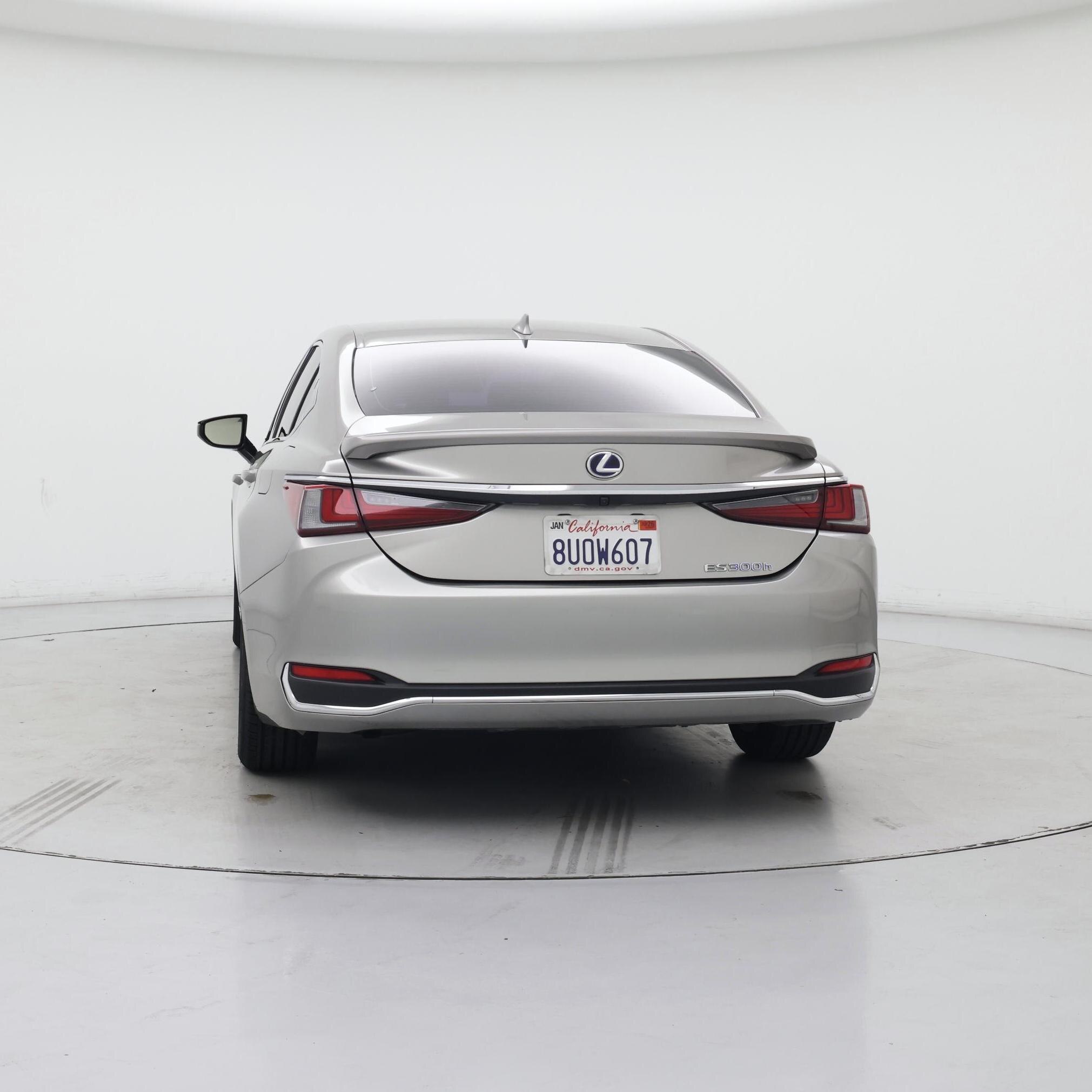 Thumbnail: 2021 Lexus ES - 6