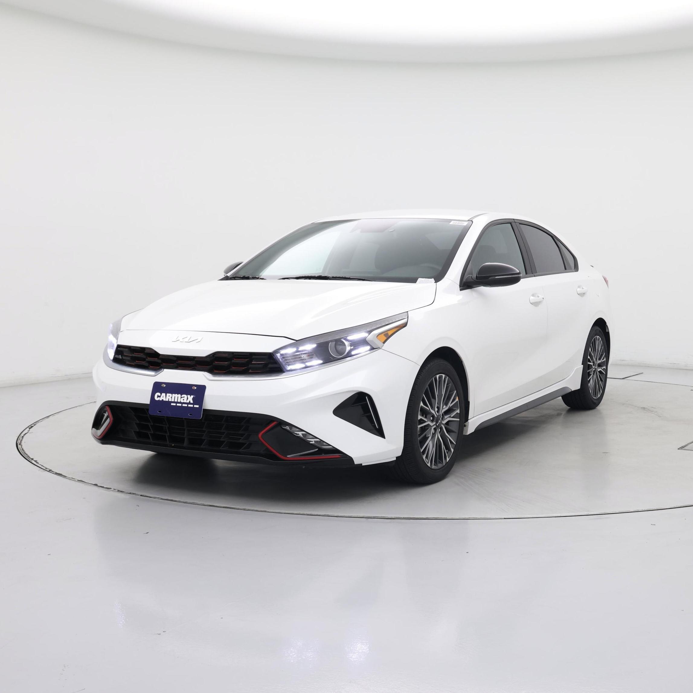 Thumbnail: 2023 Kia Forte - 4