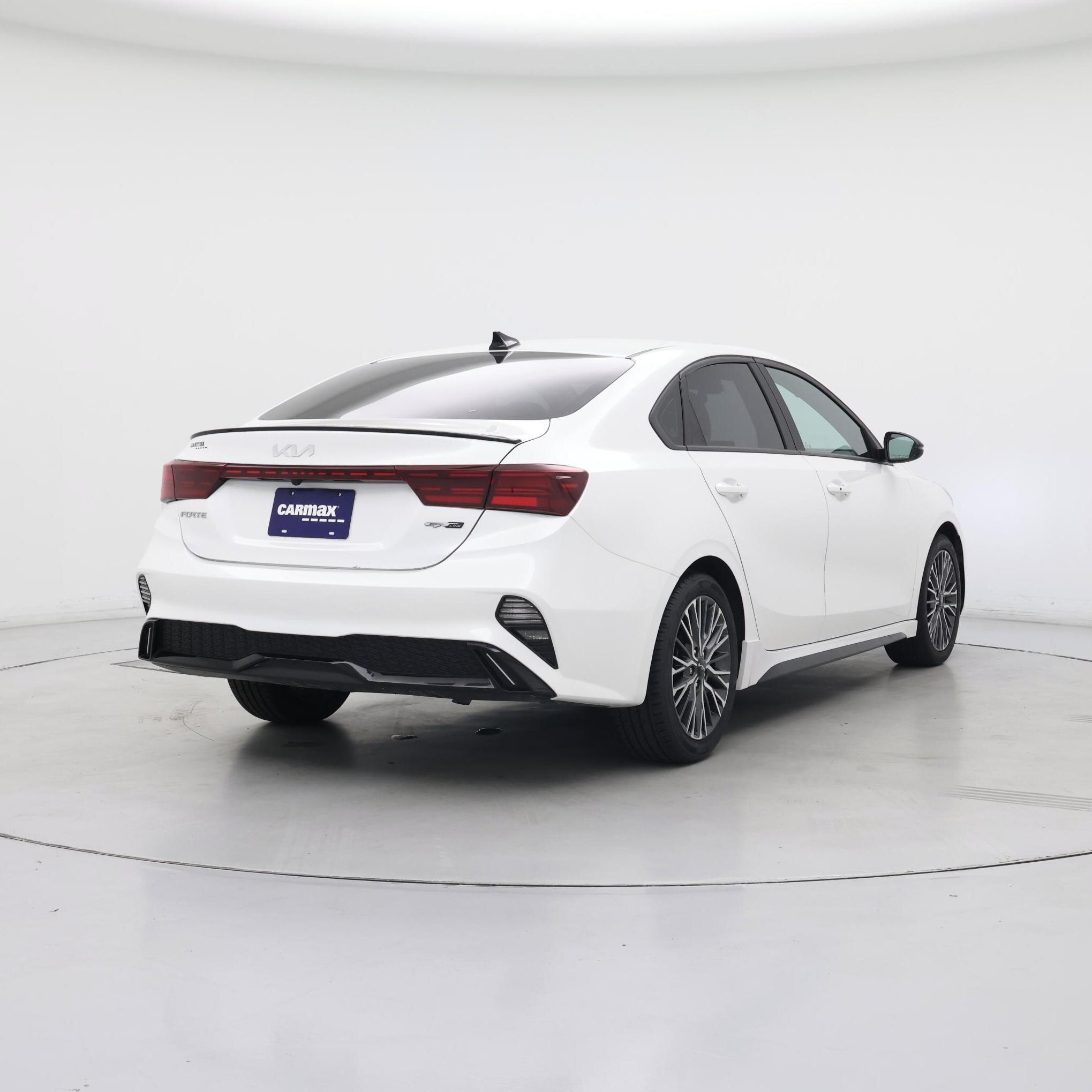 Thumbnail: 2023 Kia Forte - 8
