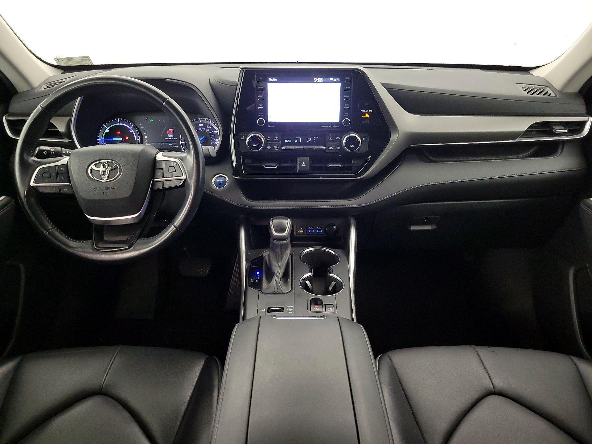 Thumbnail: 2022 Toyota Highlander - 9