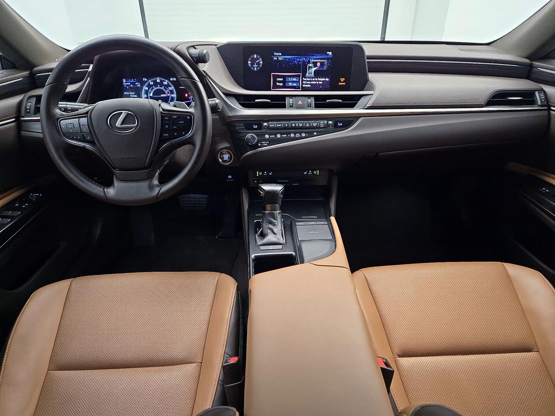 Thumbnail: 2020 Lexus ES - 9