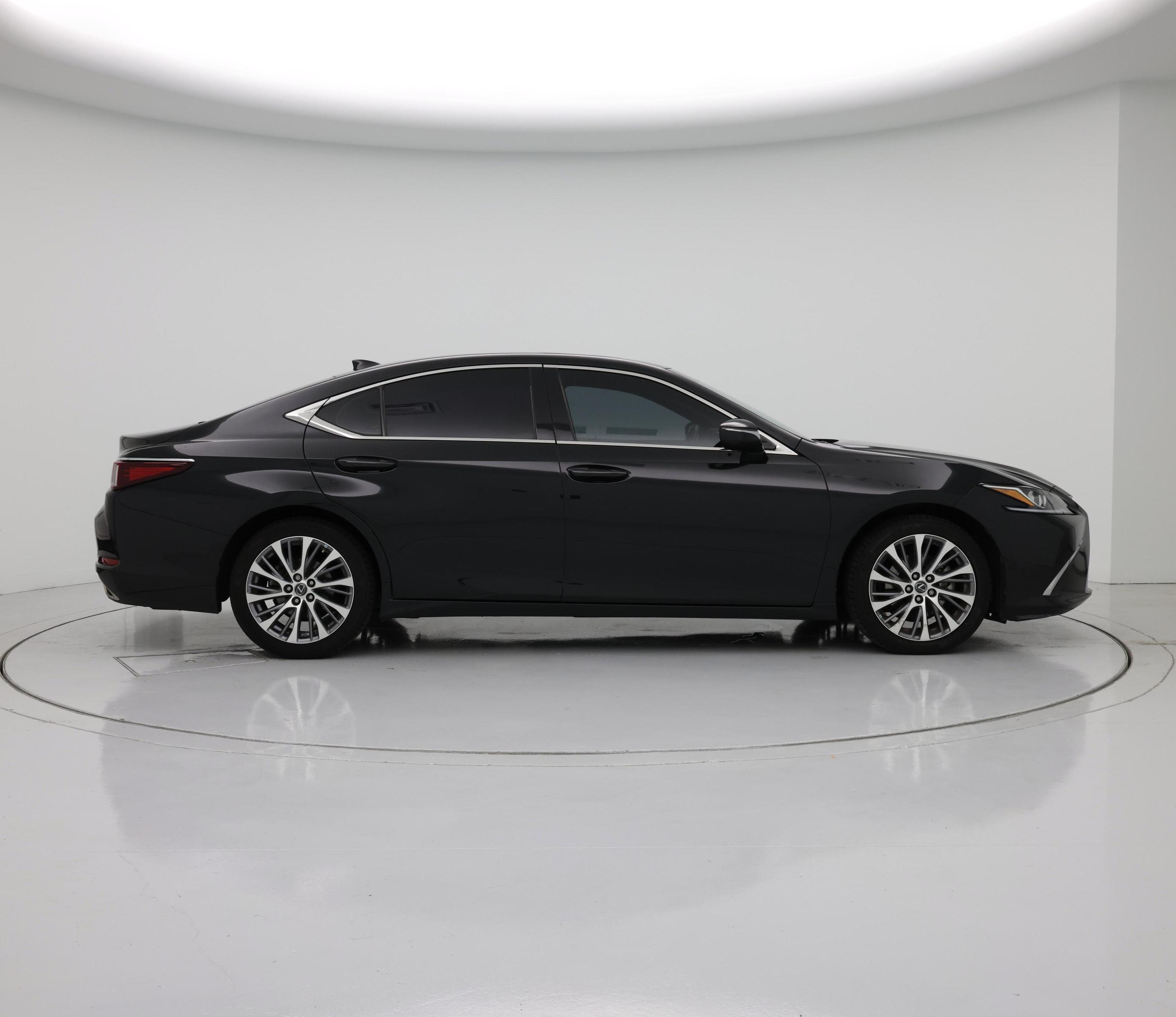 Thumbnail: 2020 Lexus ES - 7