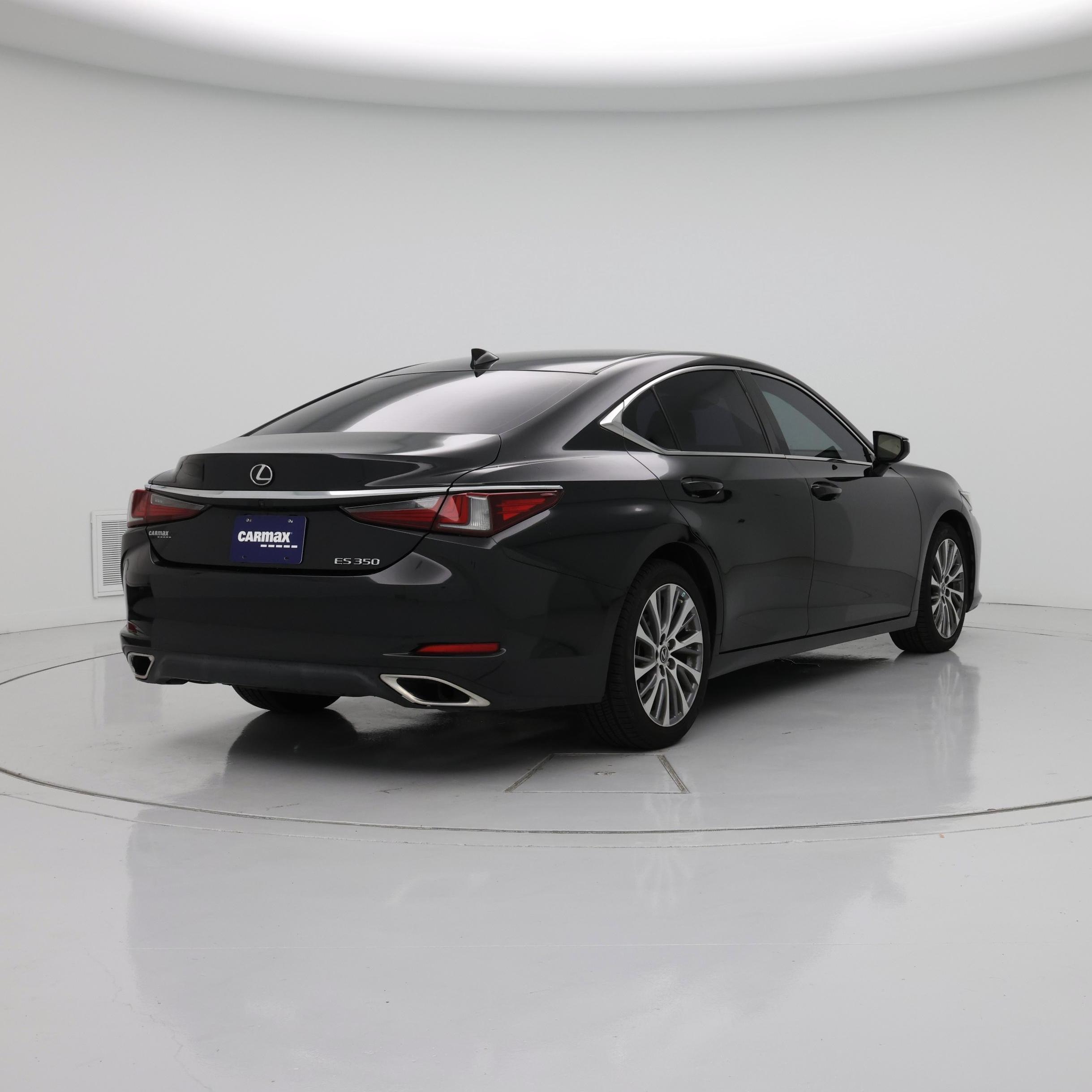 Thumbnail: 2020 Lexus ES - 8