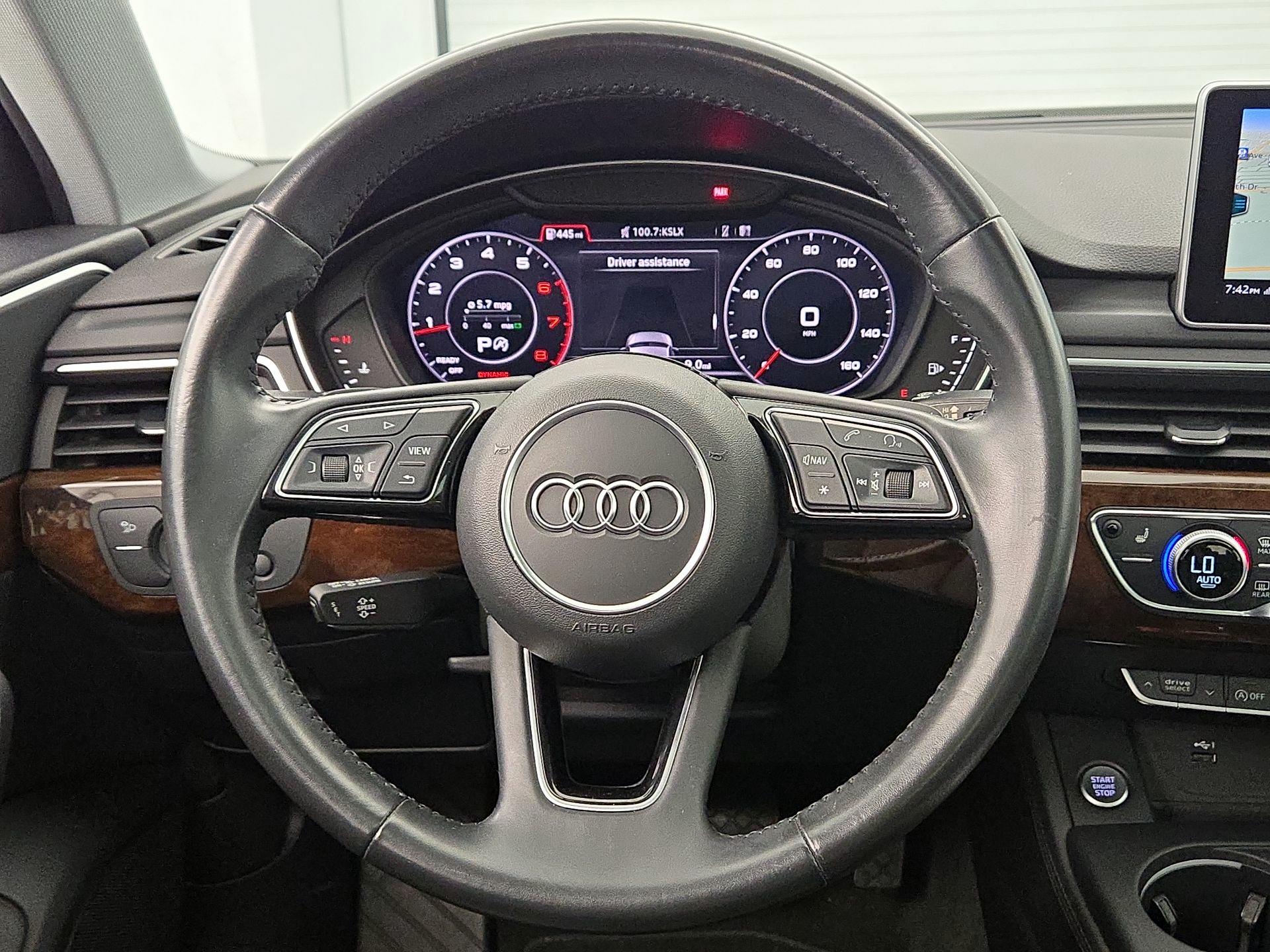 Thumbnail: 2019 Audi A4 - 10
