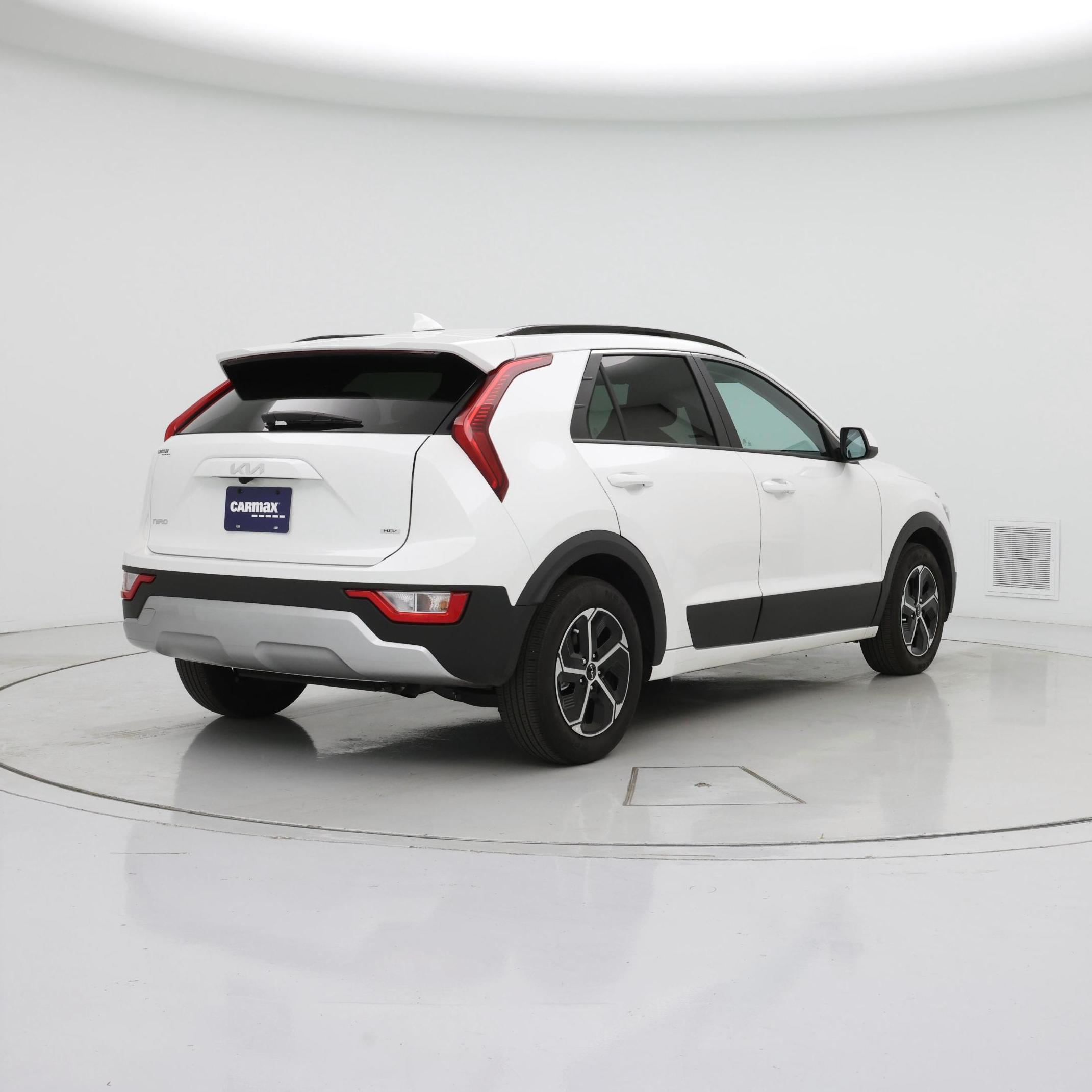 Thumbnail: 2025 Kia Niro - 8