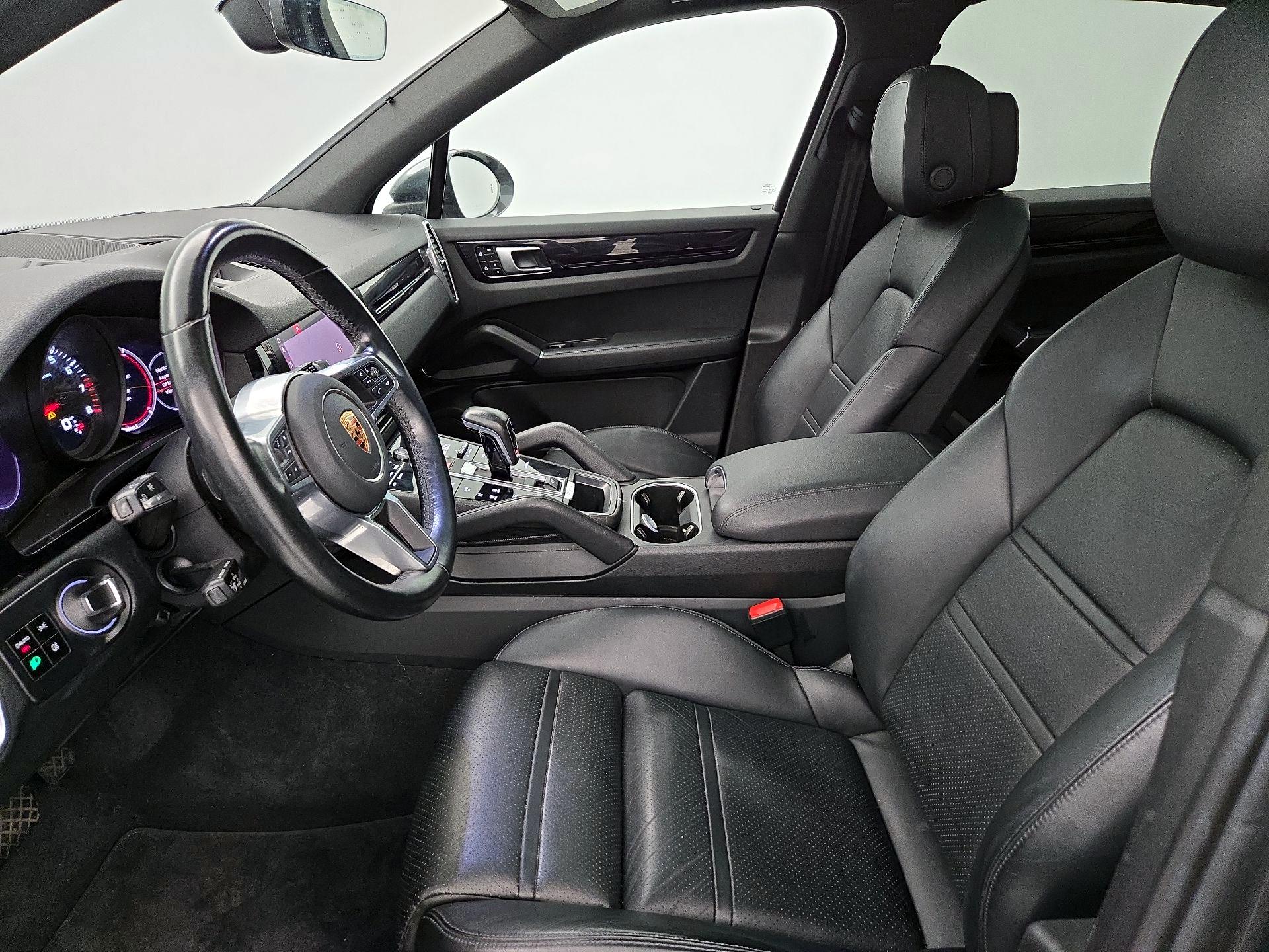 Thumbnail: 2021 Porsche Cayenne - 11