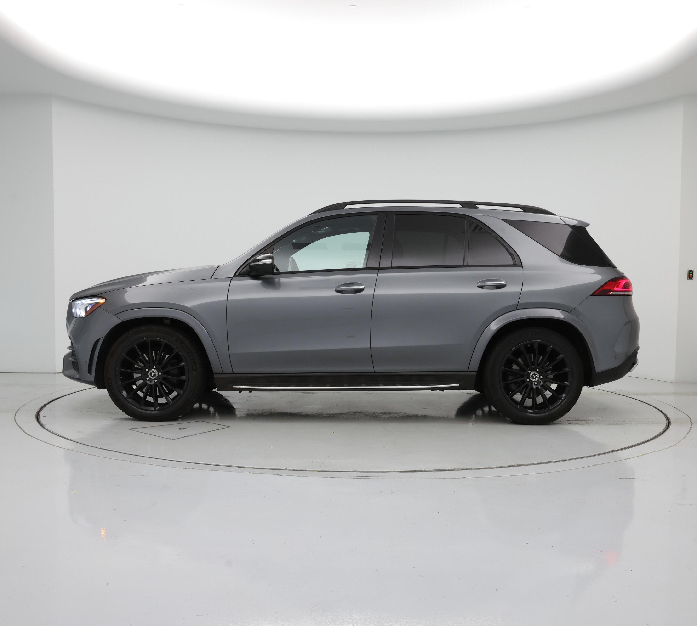Thumbnail: 2020 Mercedes-Benz GLE - 3