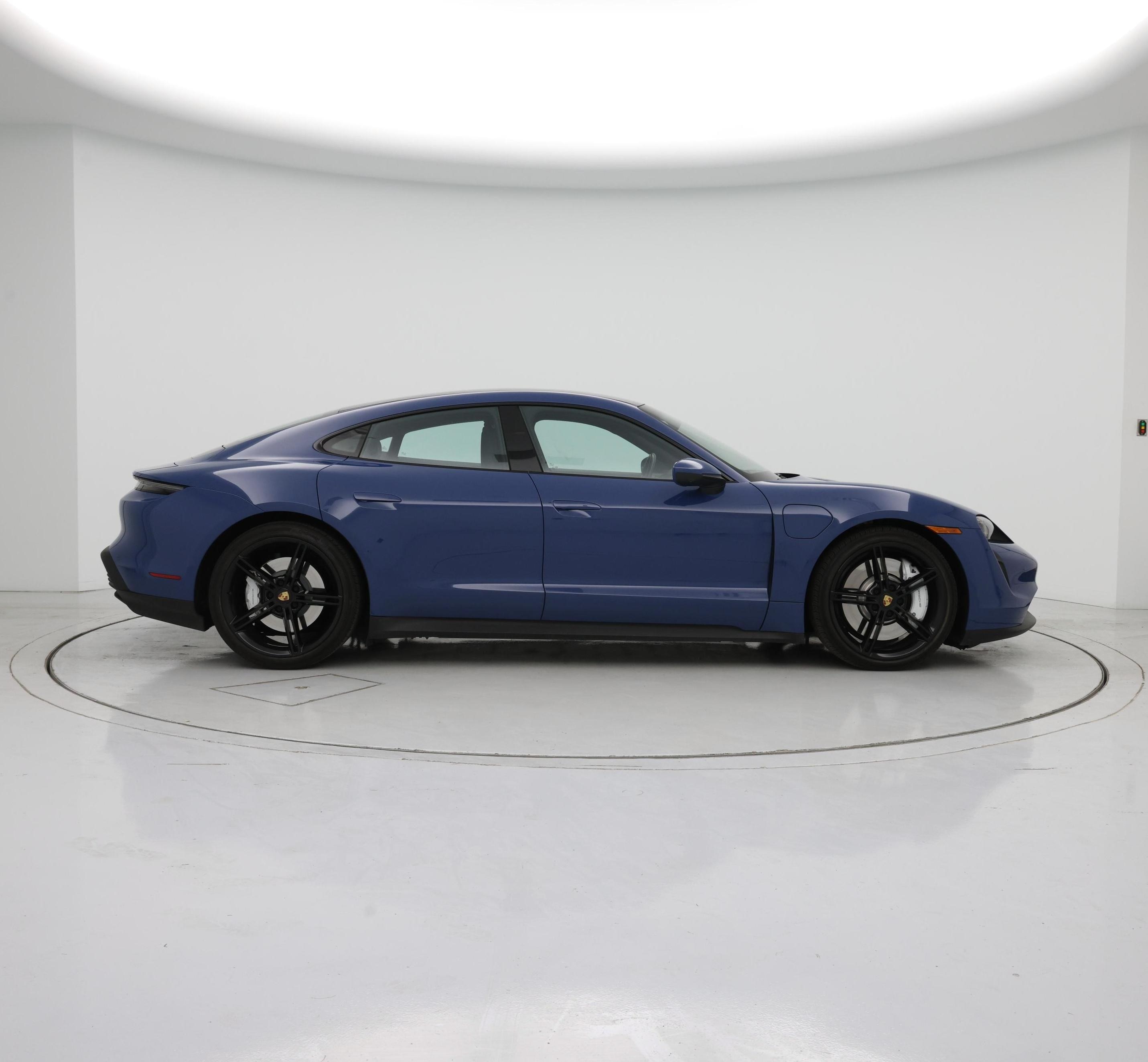 Thumbnail: 2021 Porsche Taycan - 7