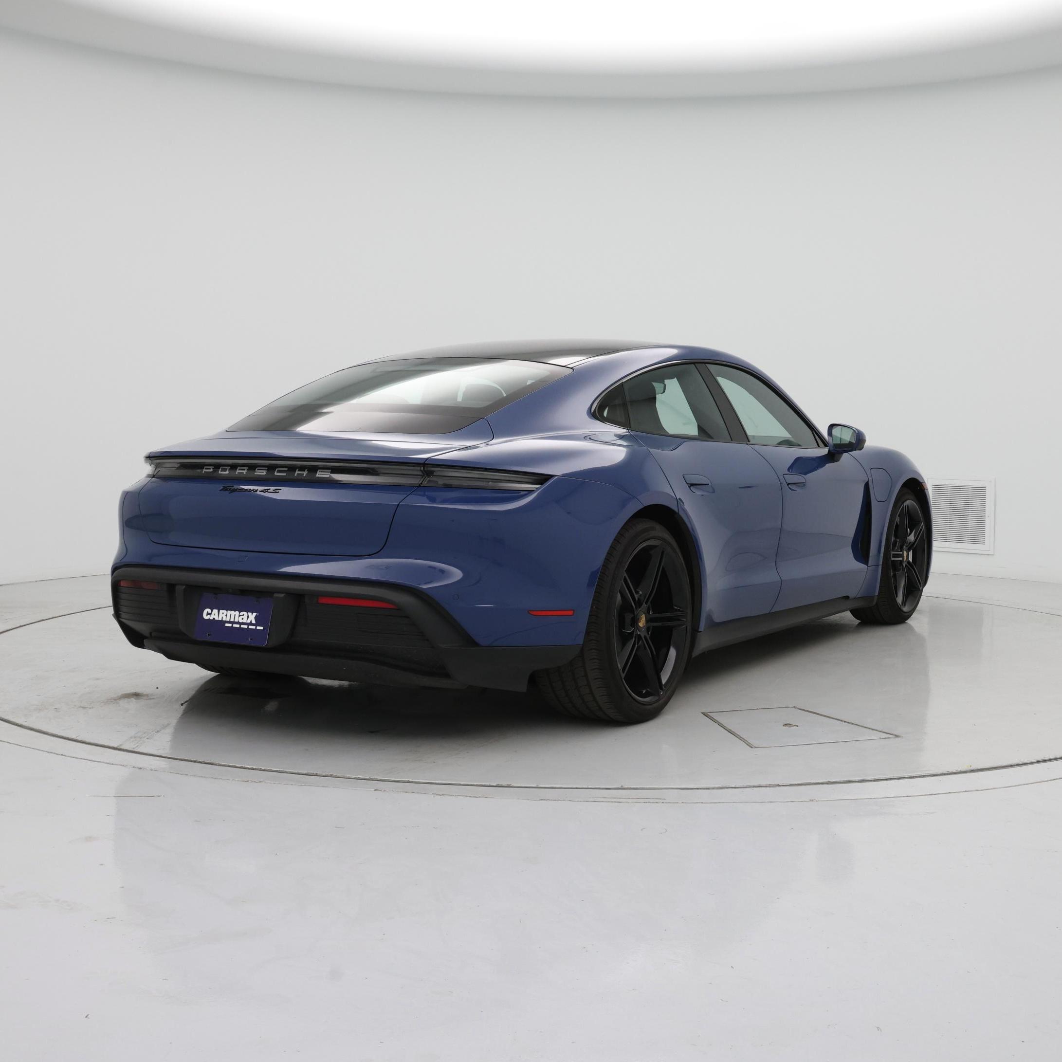 Thumbnail: 2021 Porsche Taycan - 8