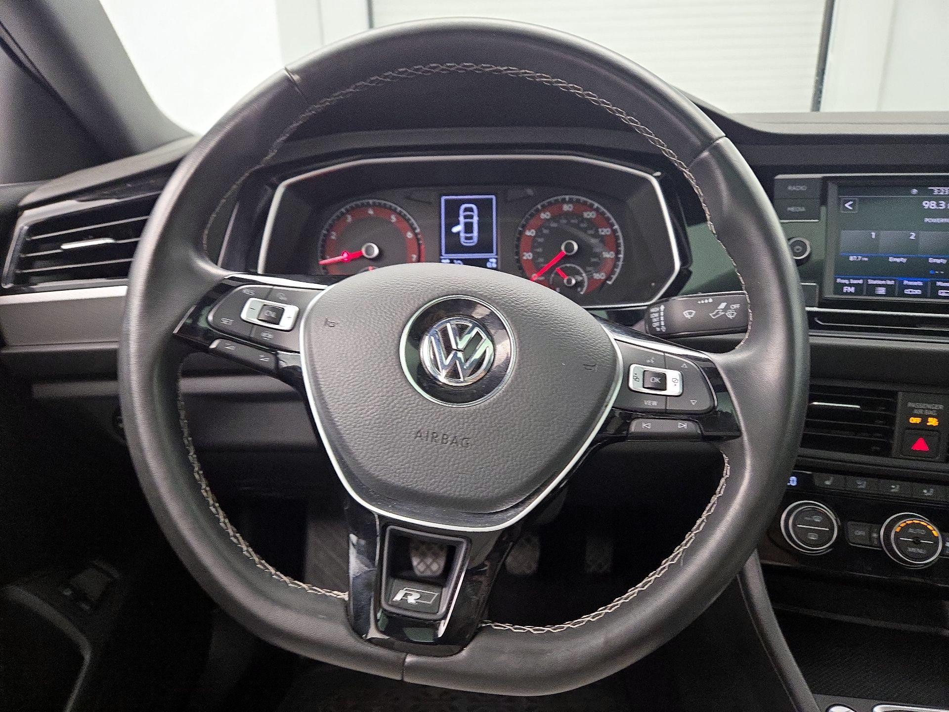 Thumbnail: 2021 Volkswagen Jetta - 10