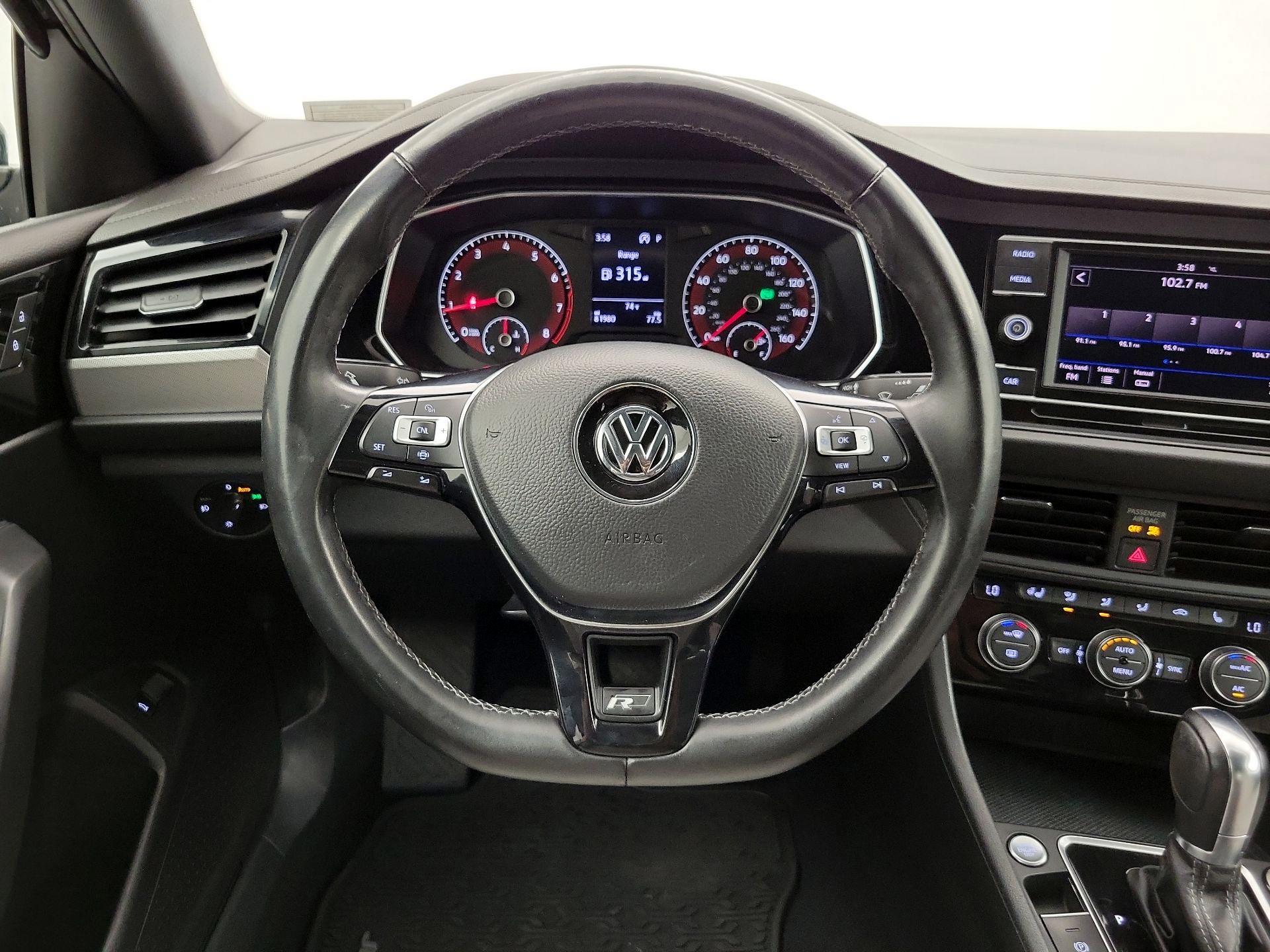 Thumbnail: 2019 Volkswagen Jetta - 10
