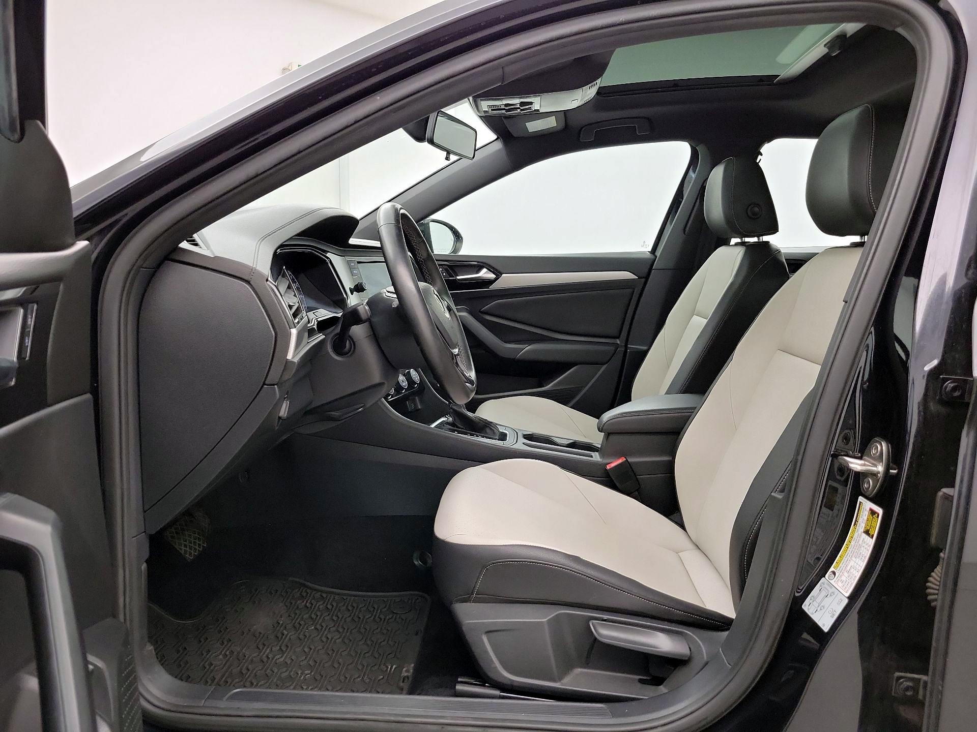 Thumbnail: 2019 Volkswagen Jetta - 11