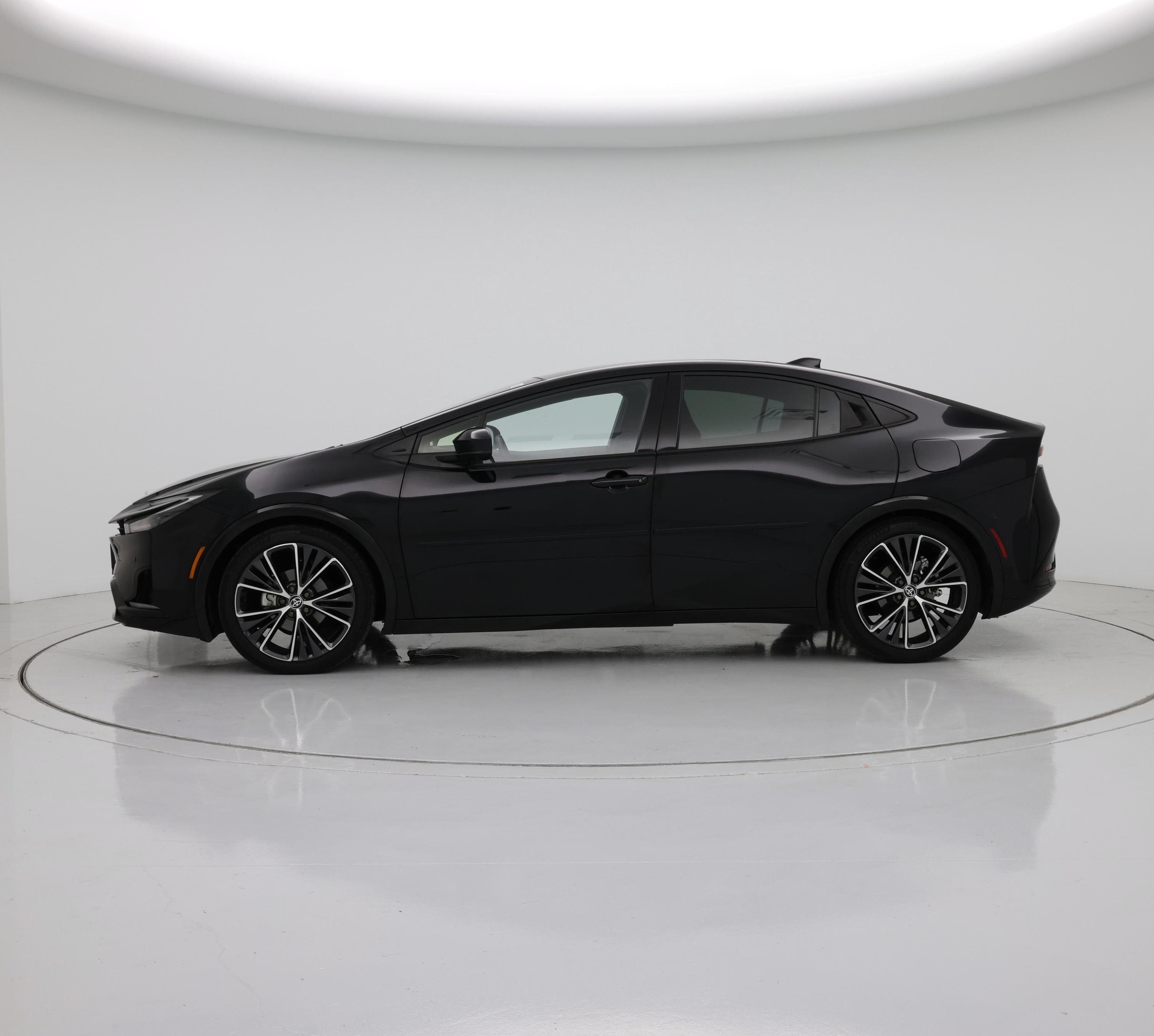 Thumbnail: 2024 Toyota Prius - 3