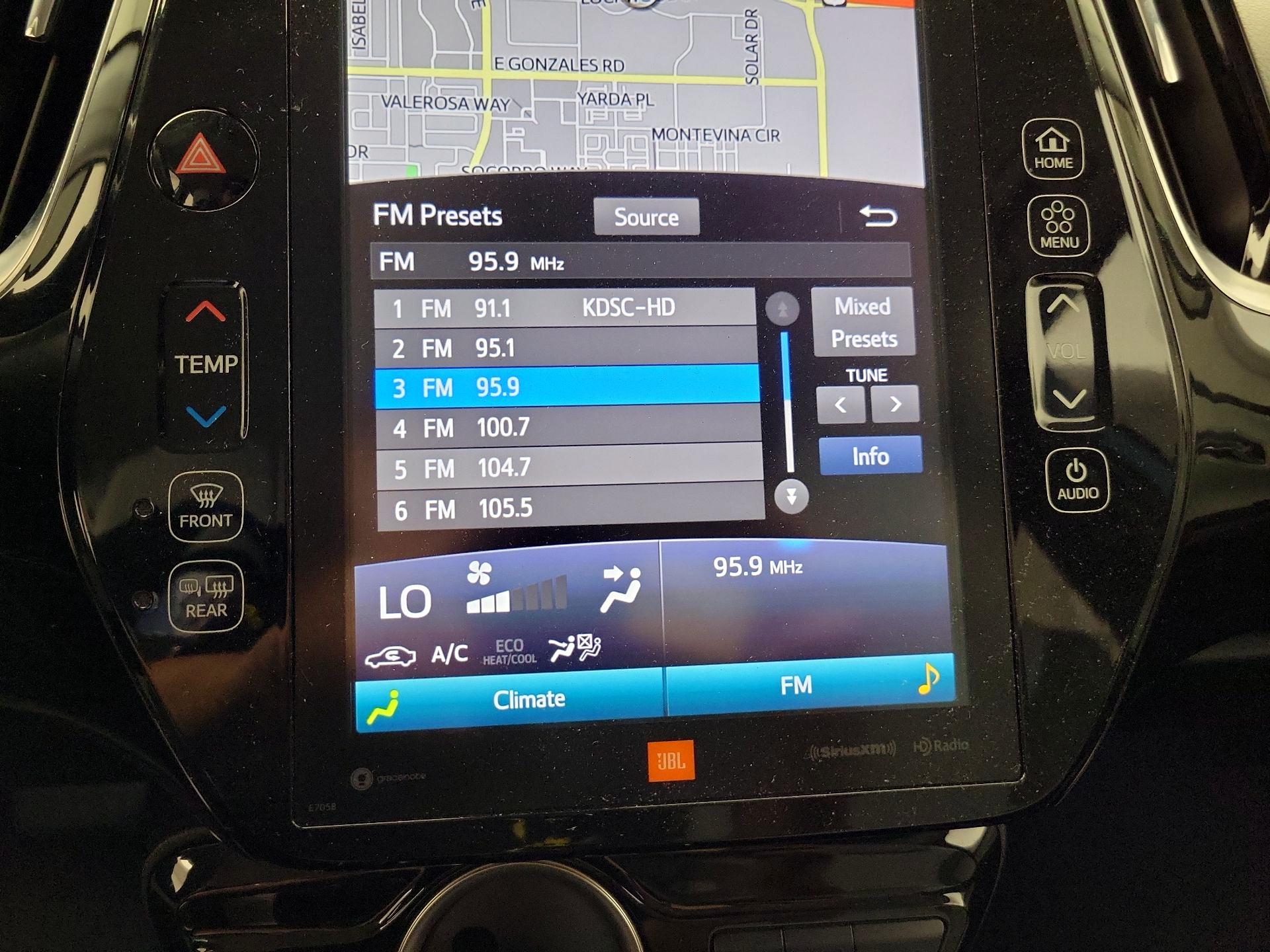 Thumbnail: 2020 Toyota Prius Prime - 16
