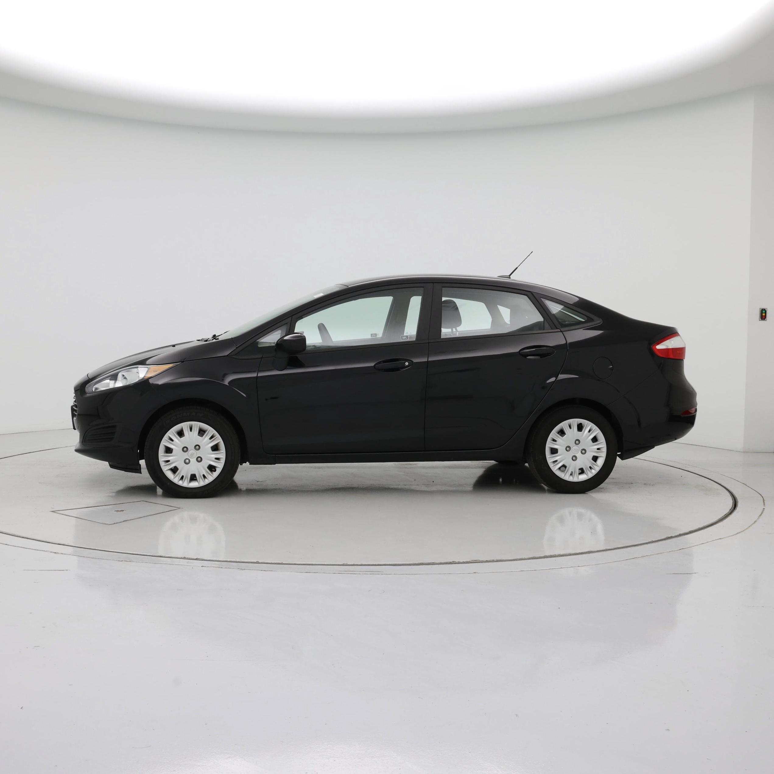 Thumbnail: 2019 Ford Fiesta - 3