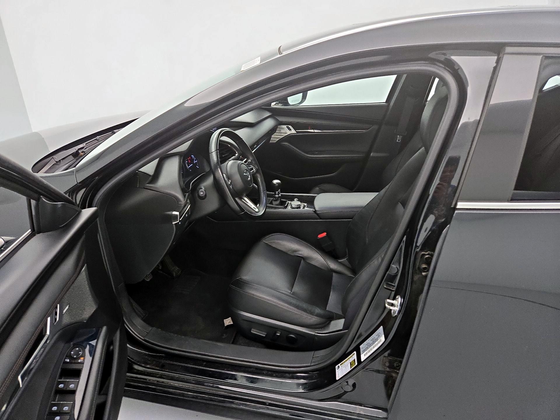 Thumbnail: 2022 Mazda Mazda3 - 11
