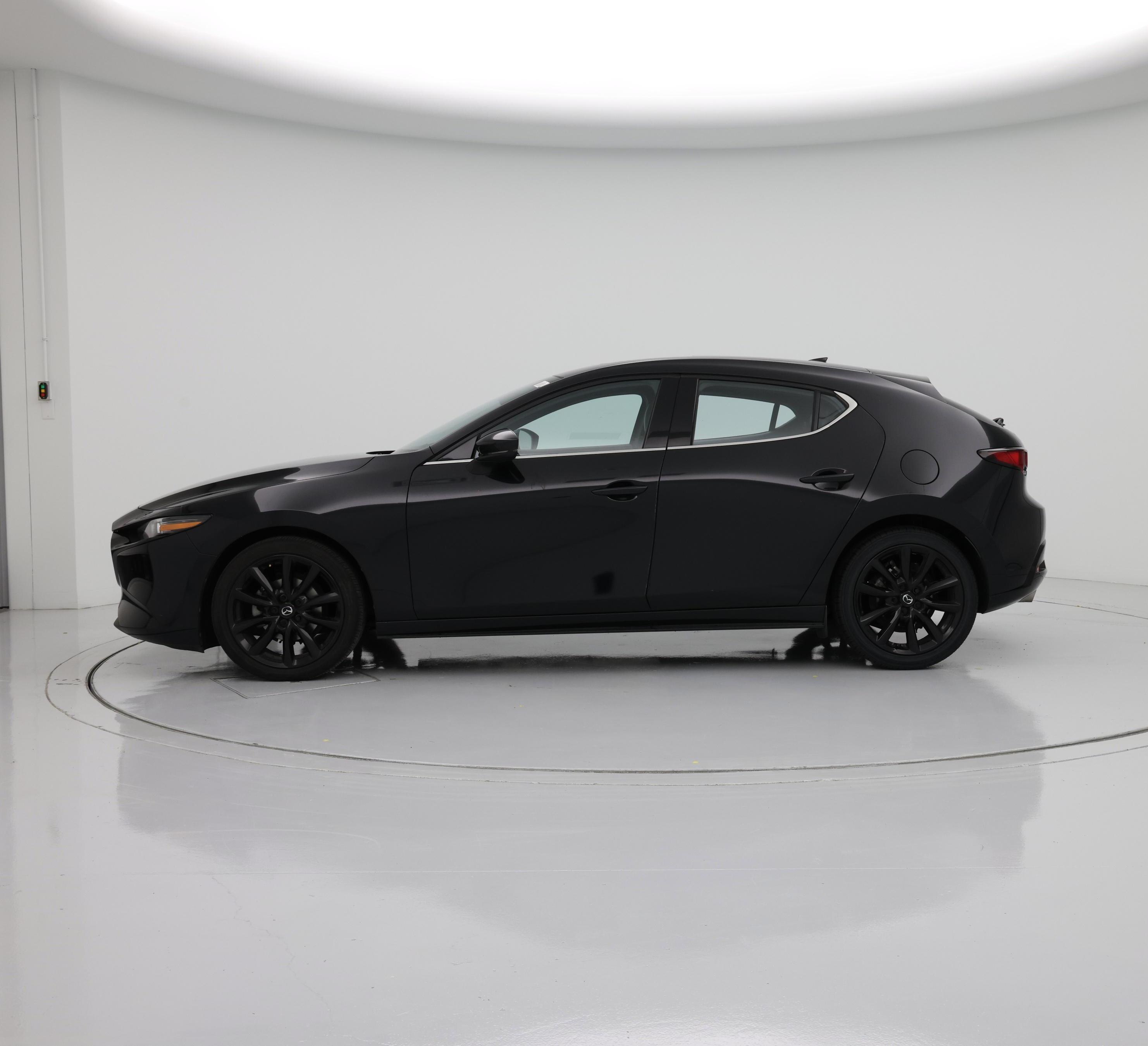 Thumbnail: 2022 Mazda Mazda3 - 3